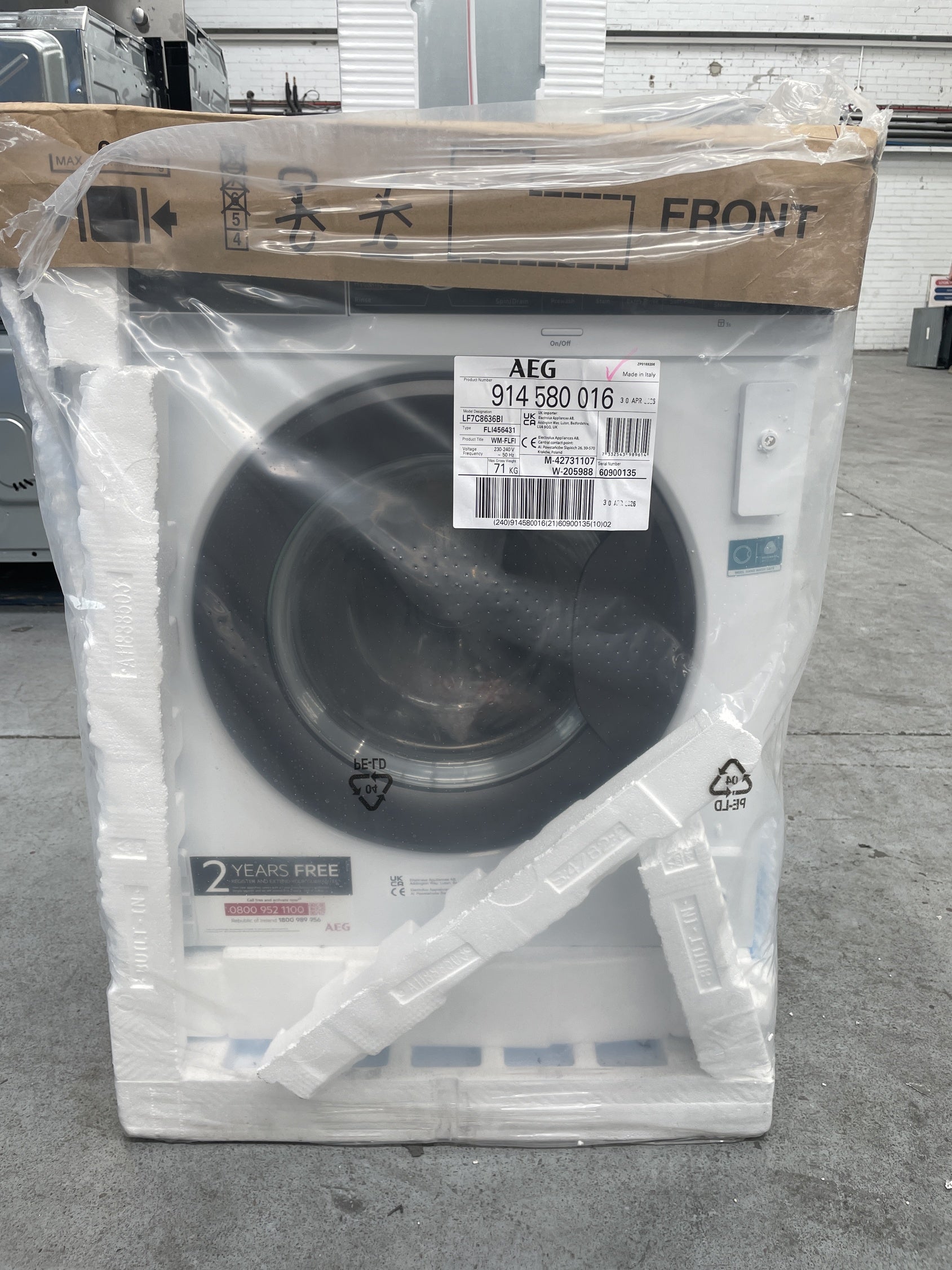 #GRC-158-243 - AEG ProSteam LF7C8636BI 8kg 1600rpm Integrated Washing Machine