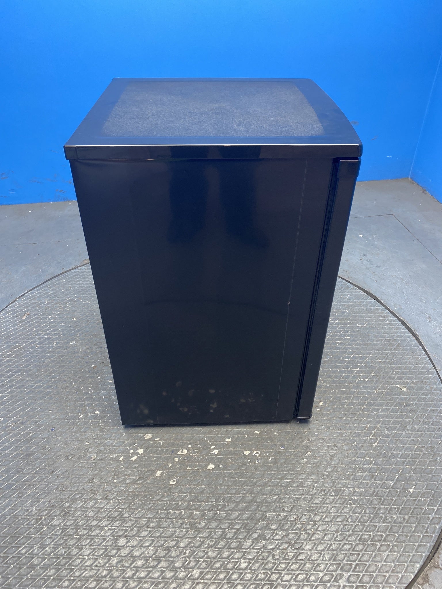 Statesman L255B 113 Litre 55cm Under Counter Fridge