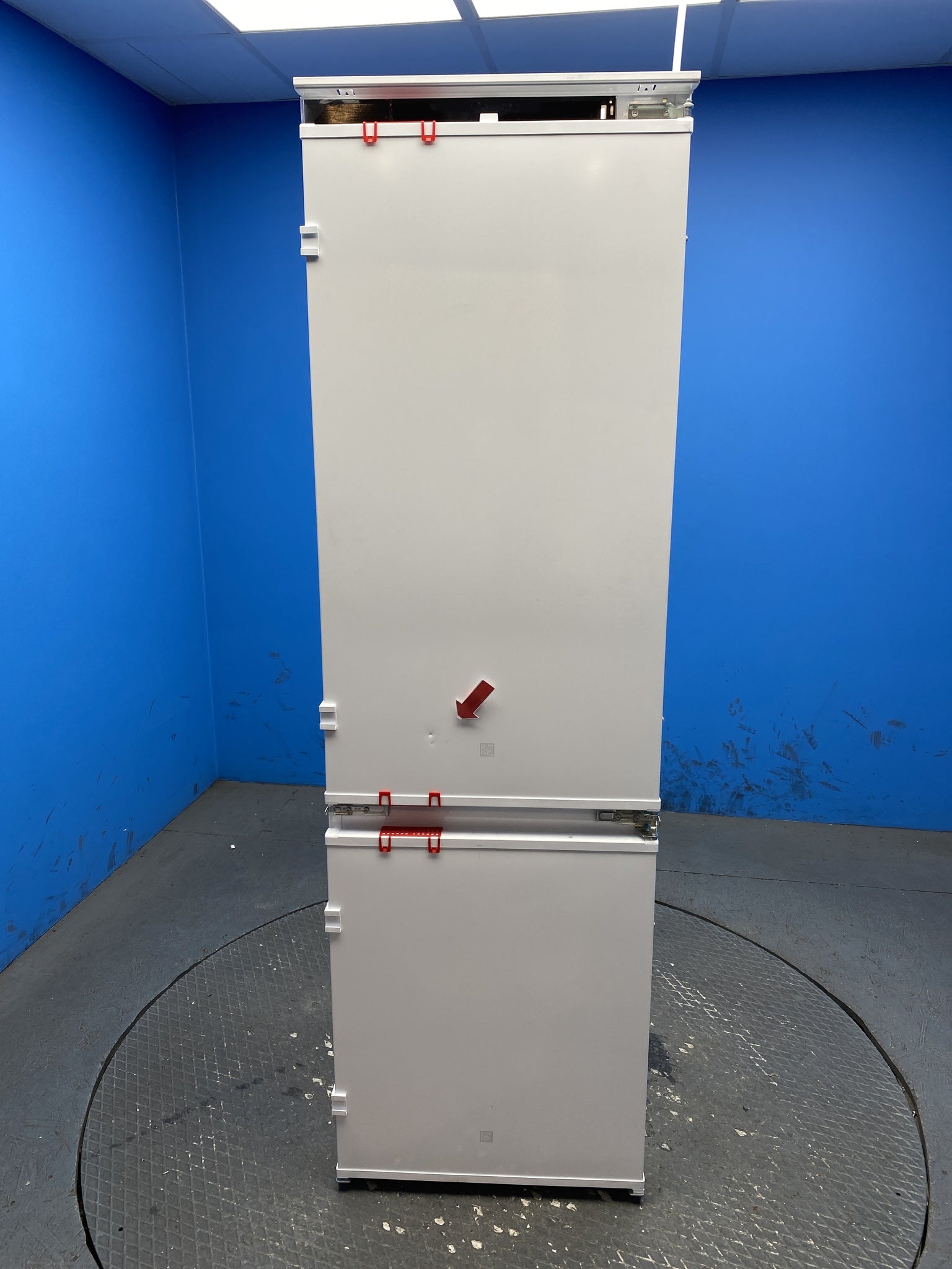 AEG 8000 Series TSC8M181CS 248 Litre No frost Fridge Freezer