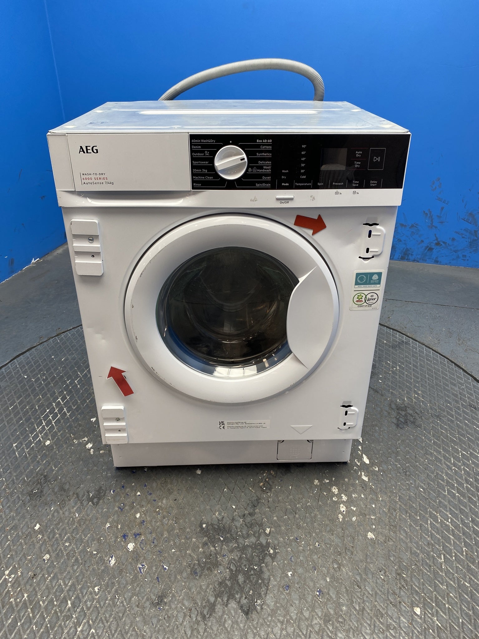 AEG 6000 Series LX6WG74634BI Integrated 7/4kg 1600rpm Washer Dryer