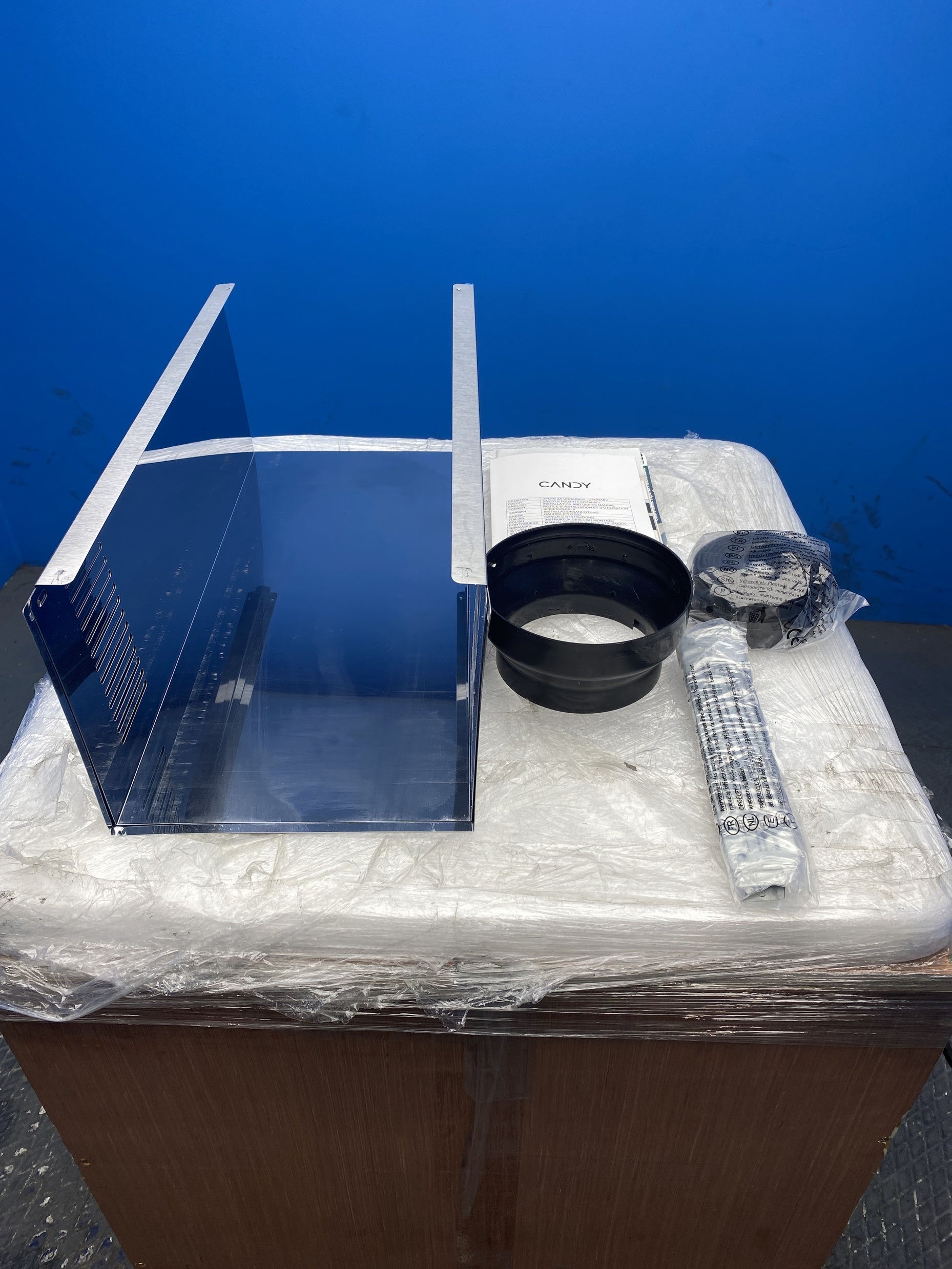 #GRC-147-470 - Candy CCE90NX/1 90cm Wall Mounted Stainless Steel Chimney Hood