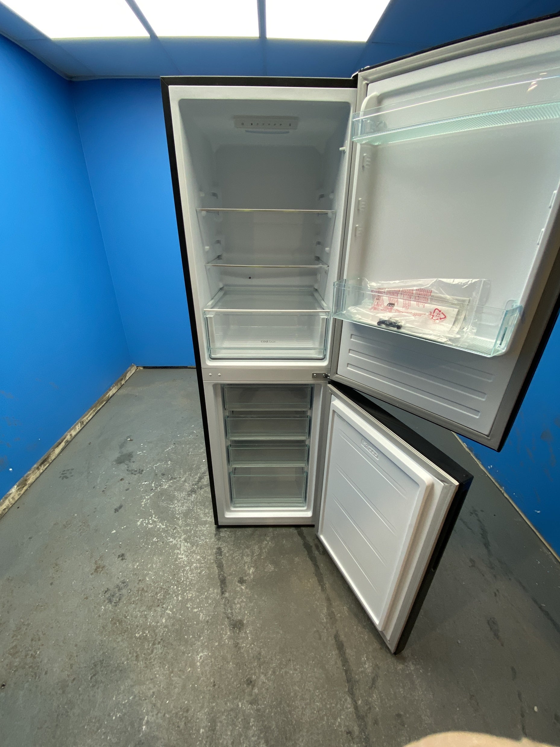 Candy CCT3L517EBK 252 Litre Combi Fridge Freezer