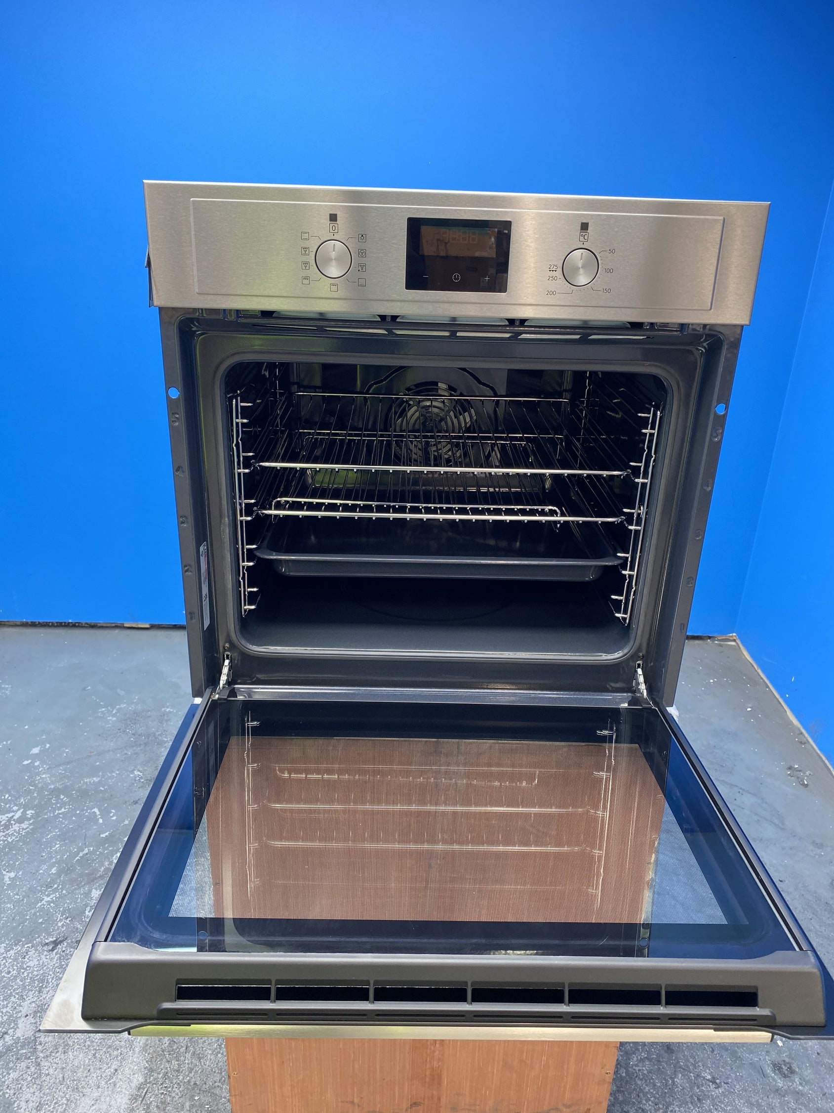 #GRC-155-969 - AEG BEX335011M SurroundCook Built-In Single Oven