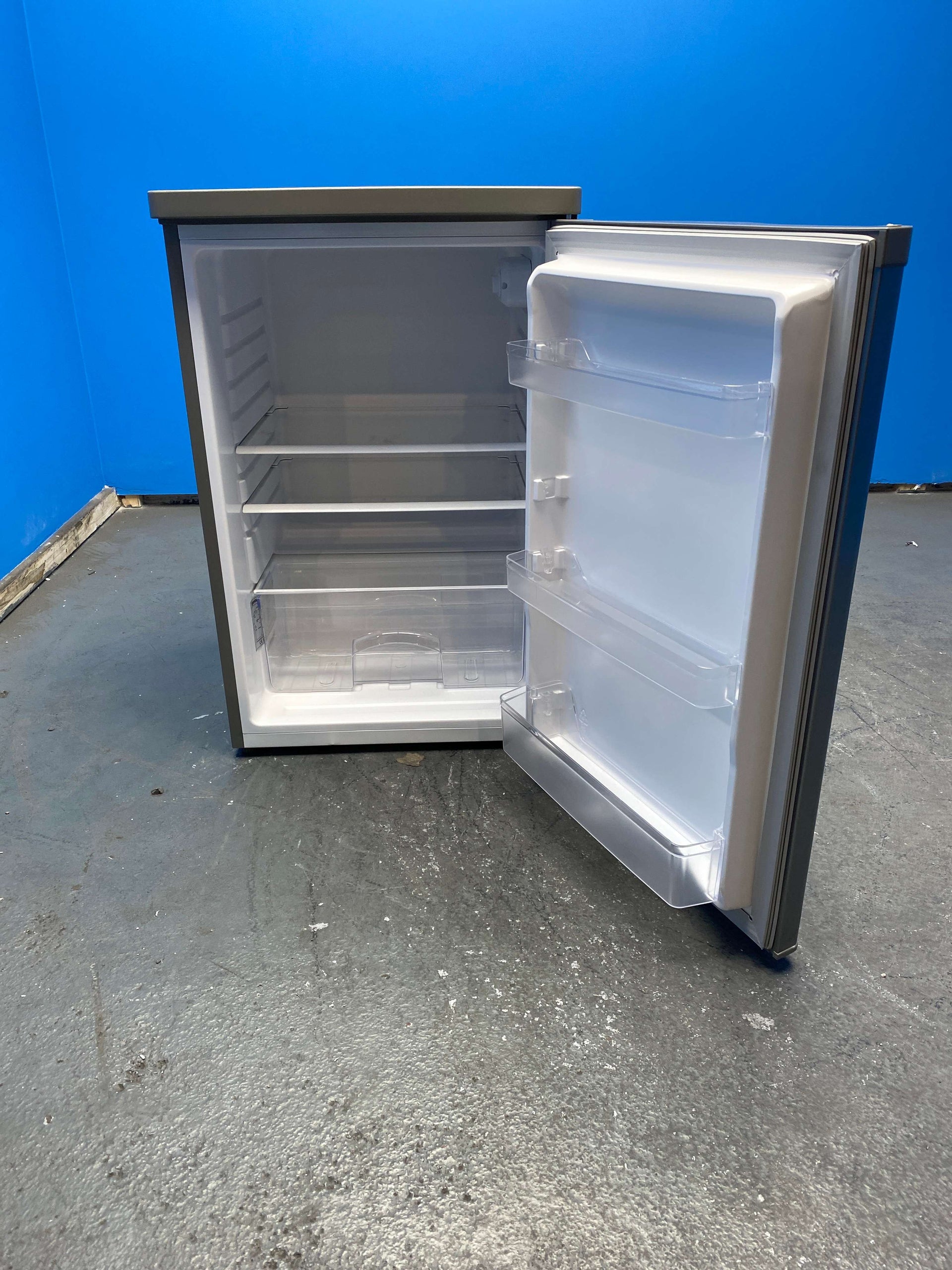 Igenix IG255X 136 Litre Undercounter Fridge