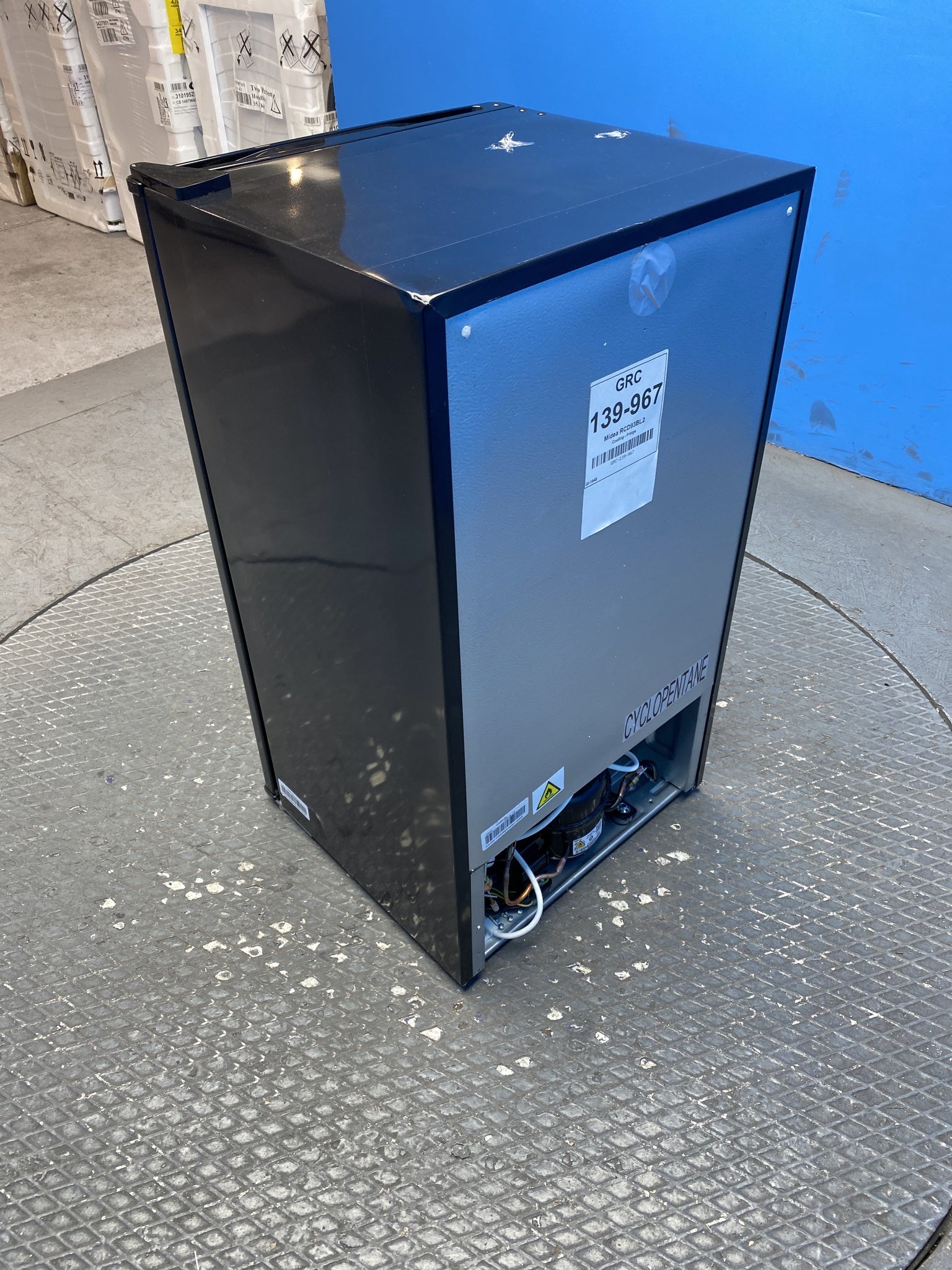 COMFEE' RCD93BL2(E) 93L Under-Counter Fridge with Cooler Box