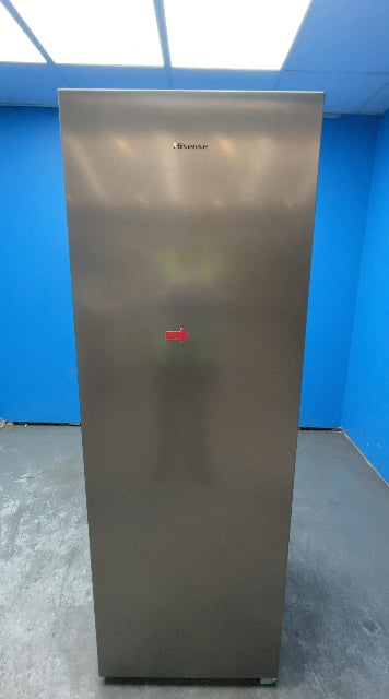 #GRC-163-633 - Hisense 60cm Tall Larder Fridge – 322L Capacity, No Frost, Multi Air Flow