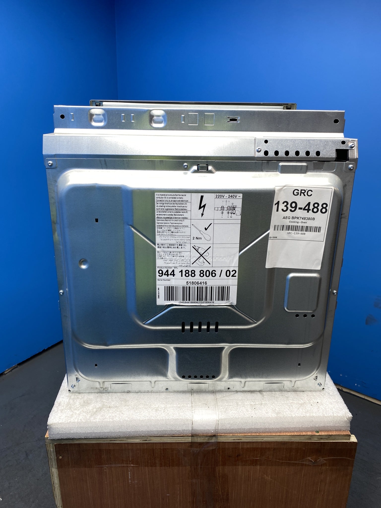 AEG 8000 Series BPK748380B SenseCook Pyrolytic Oven