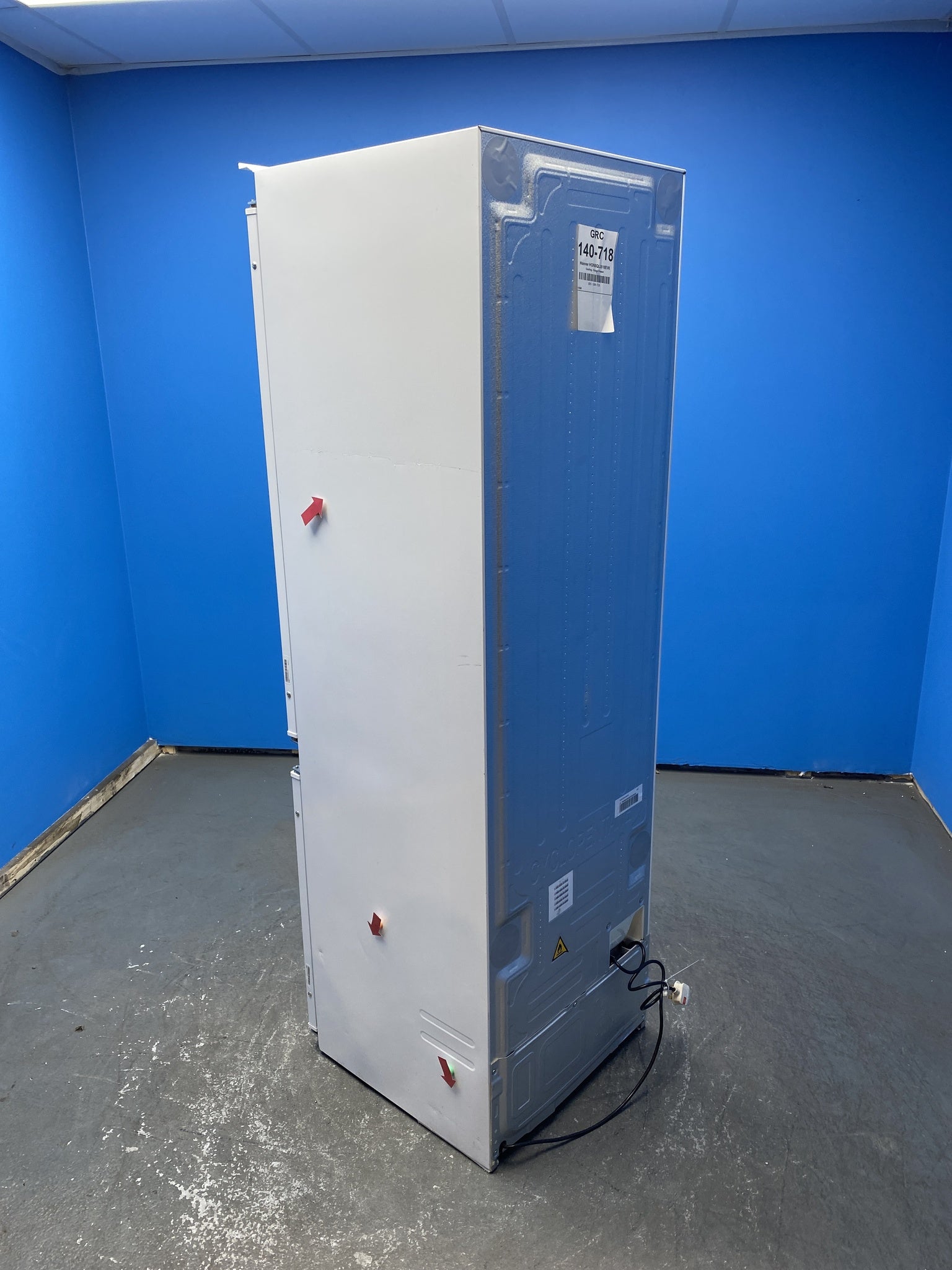 Hoover HONBQL3518EVK Integrated 268 Litre Low Frost Fridge Freezer