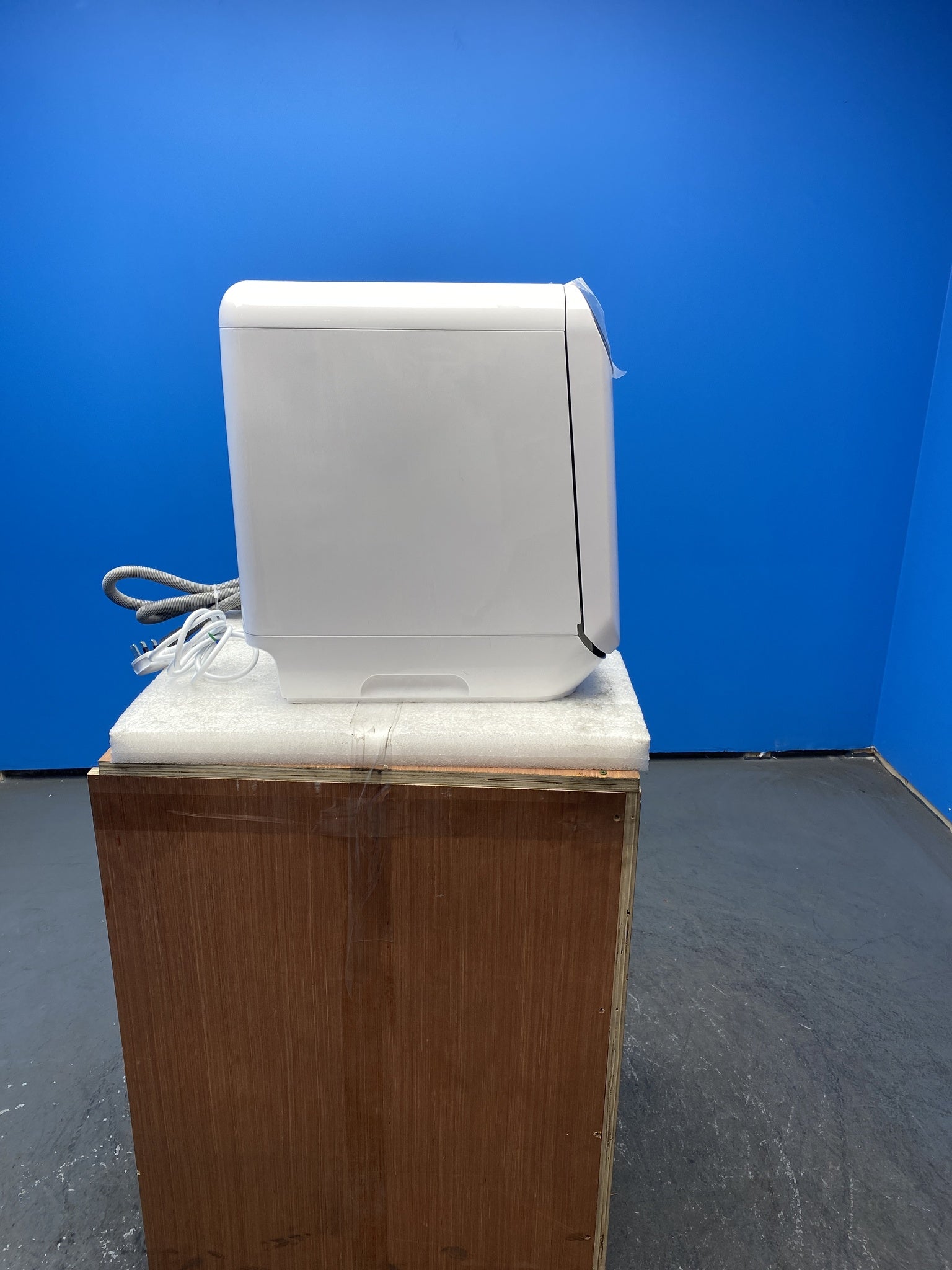 COMFEE' CDWMT305W Mini Plus Tabletop Dishwasher