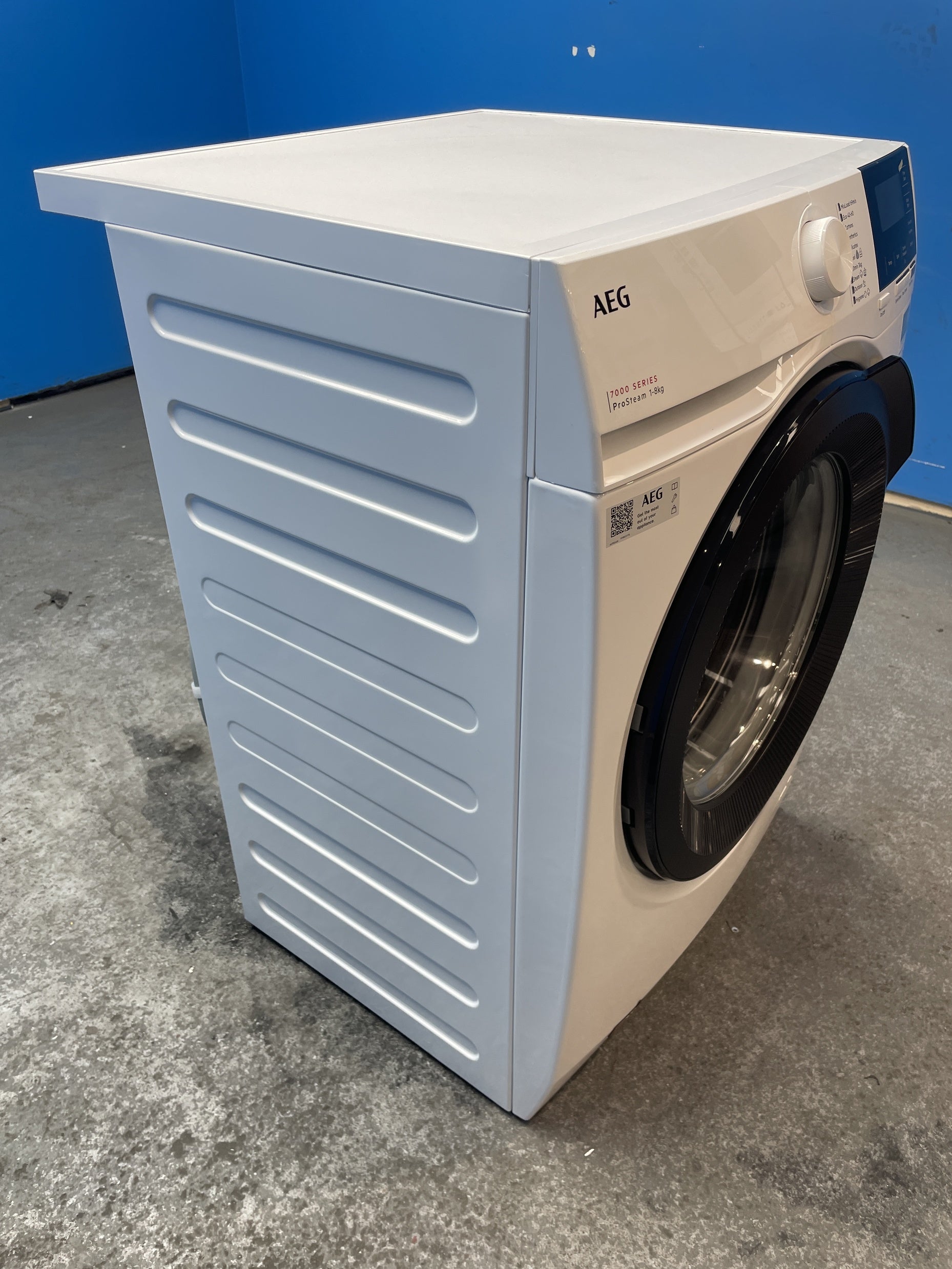 #GRC-154-088 - AEG LFR71864B 8kg 1600rpm ProSteam Washing Machine