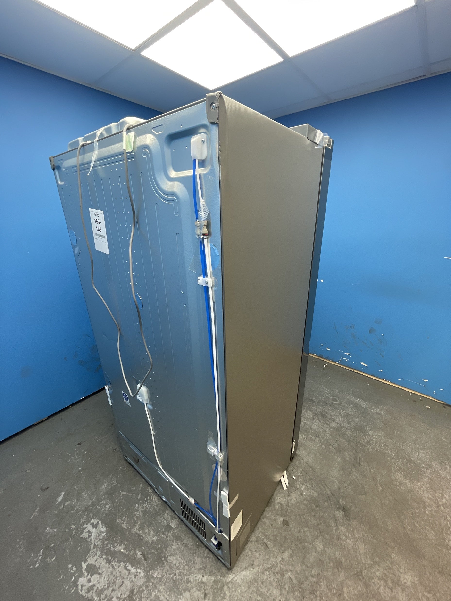 #GRC-163-166 - LG GSXE81PYBD InstaView American Style Fridge Freezer