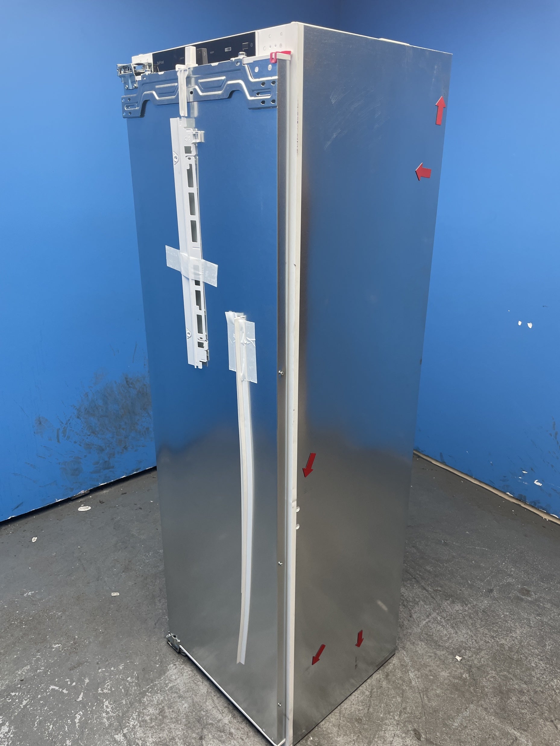 #GRC-158-137 - Bosch GIN81VEE0G Serie 4 Built-in Frost Free Upright Freezer