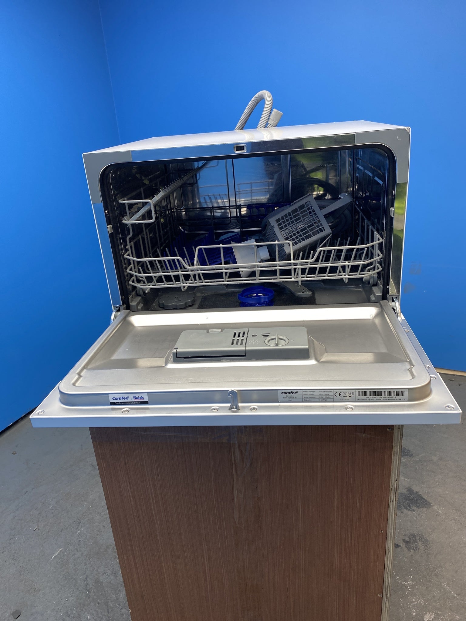 COMFEE' KWH-TD602E-W 6 Place Setting Countertop Dishwasher
