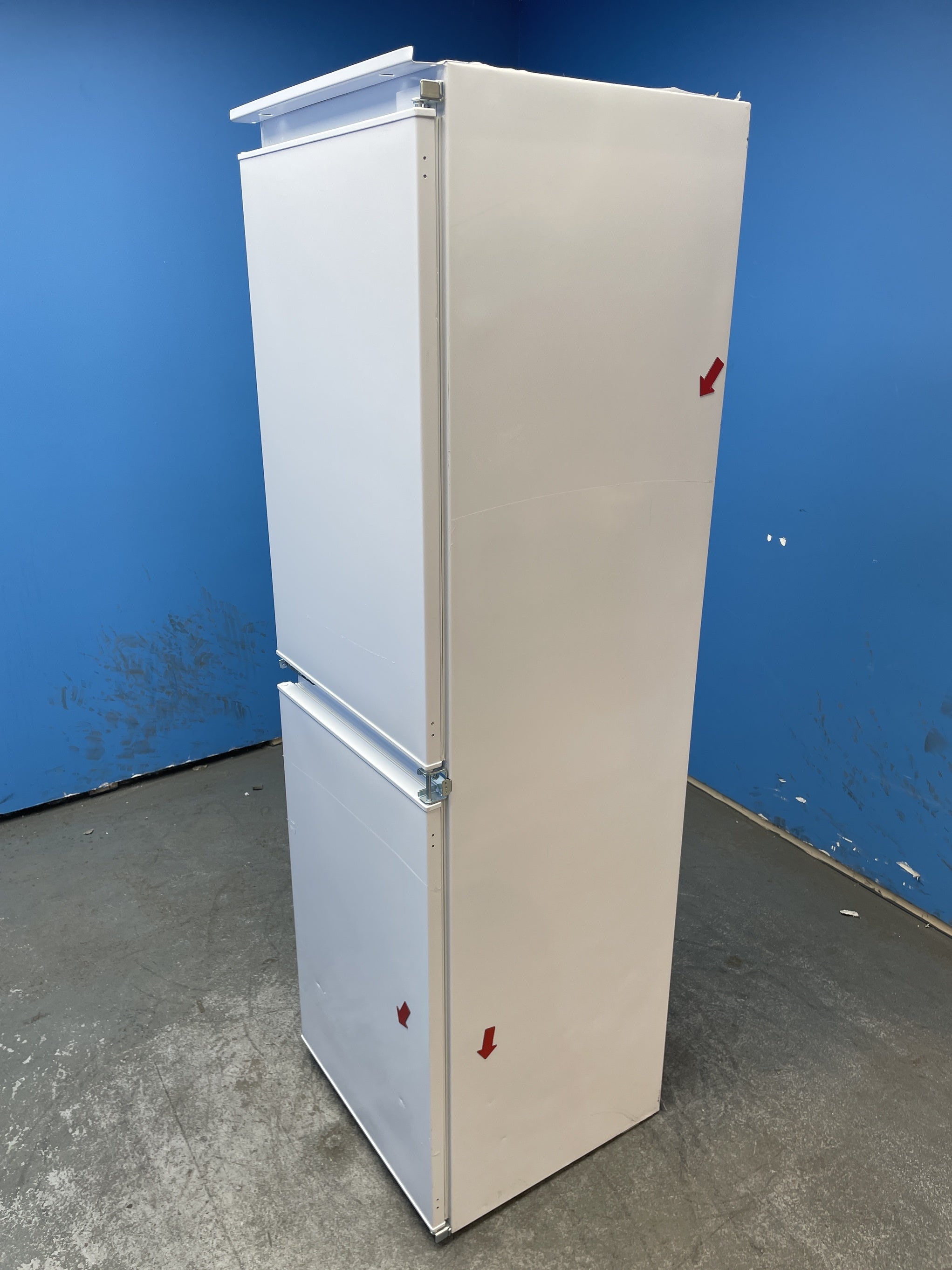 #GRC-154-889 - Candy CB50S518FK Integrated 50/50 Fridge Freezer