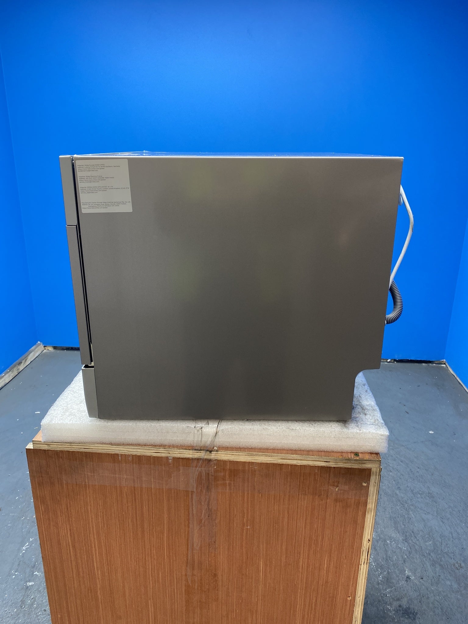 COMFEE' KWH-TD602E-S 6 Place Setting Countertop Dishwasher