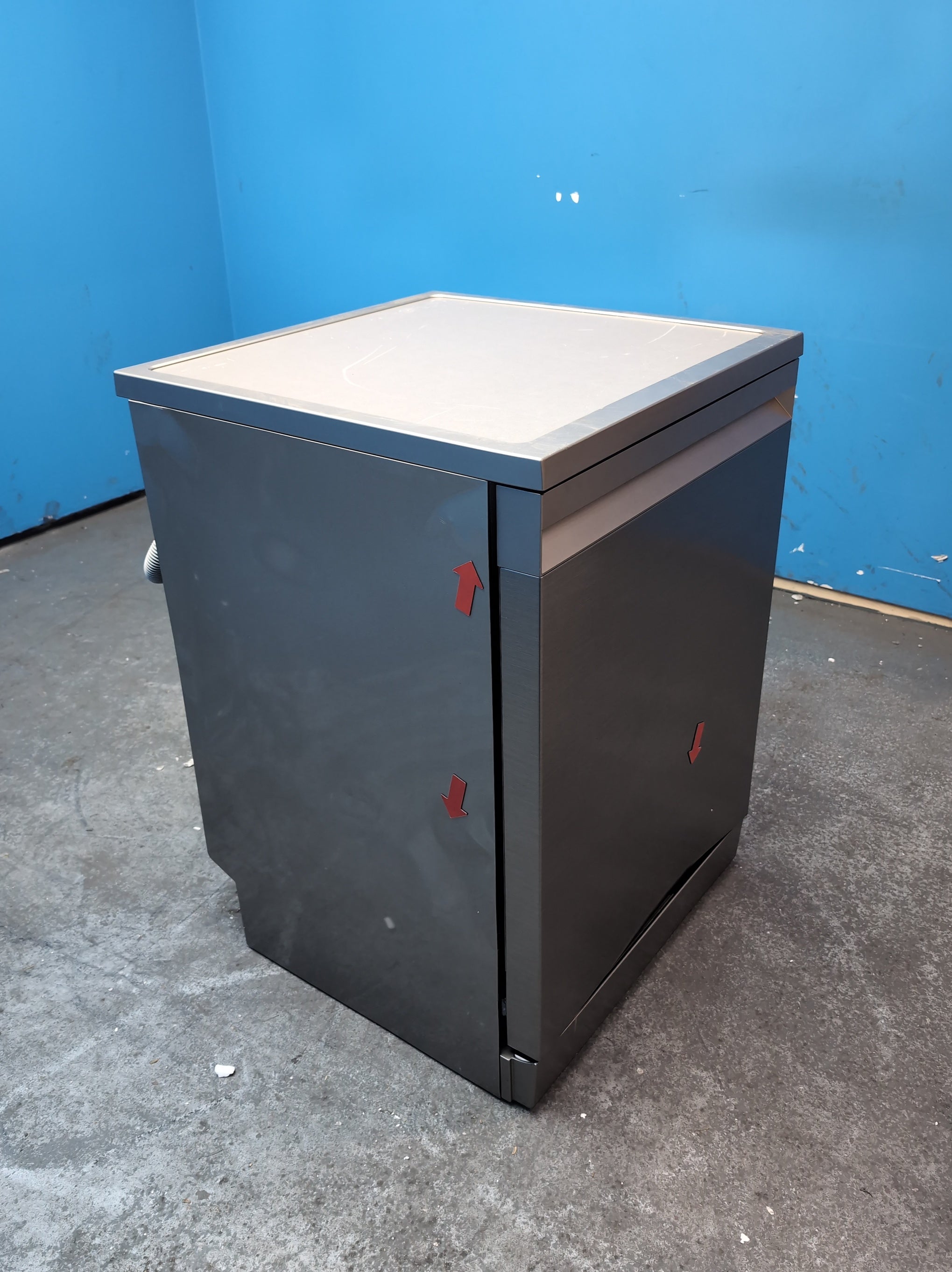 #GRC-163-601 - Samsung 13 Place Setting Freestanding Dishwasher – WaterJet Clean, WiFi Connected, Silver