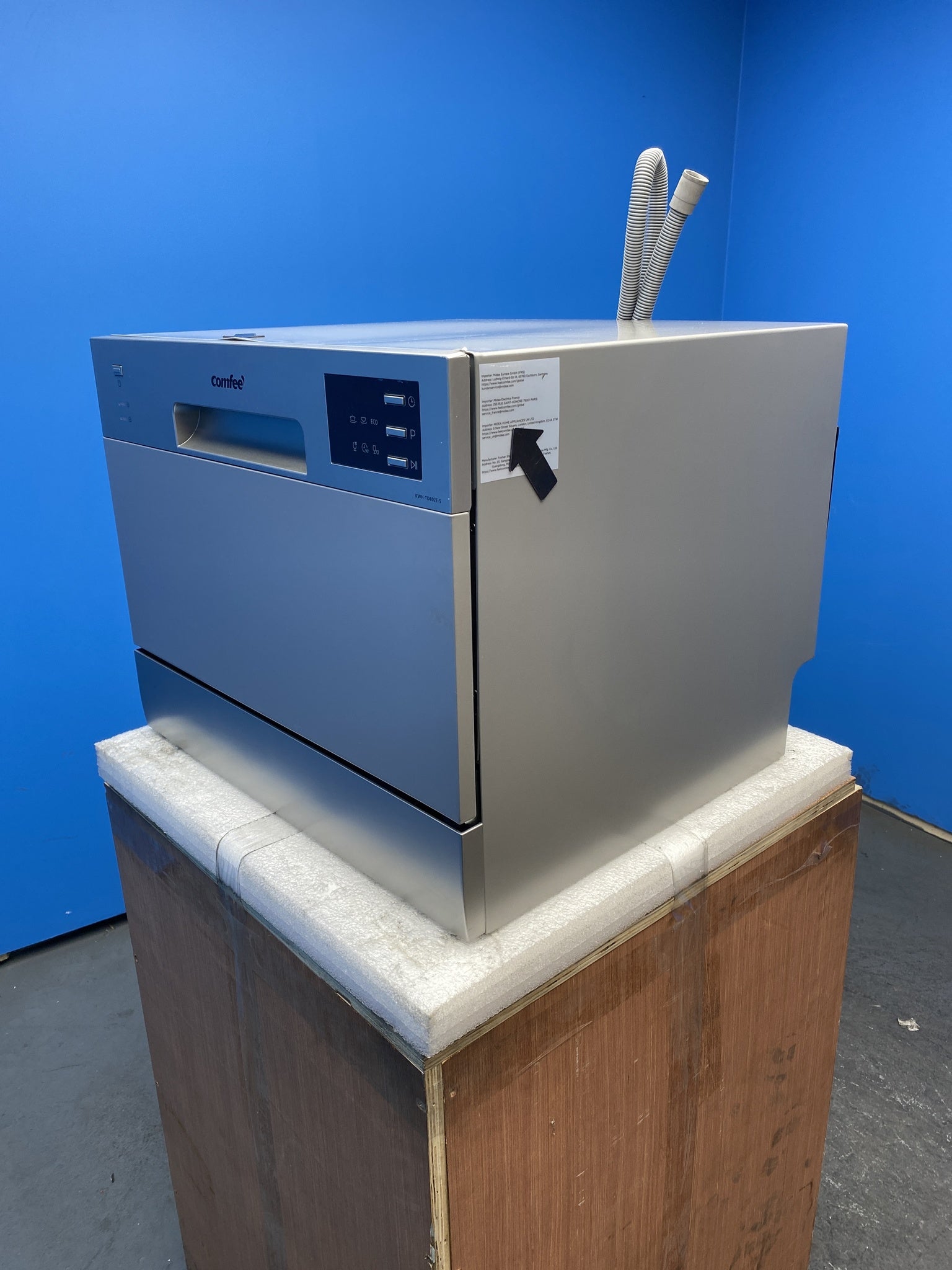 COMFEE' KWH-TD602E-S 6 Place Setting Countertop Dishwasher