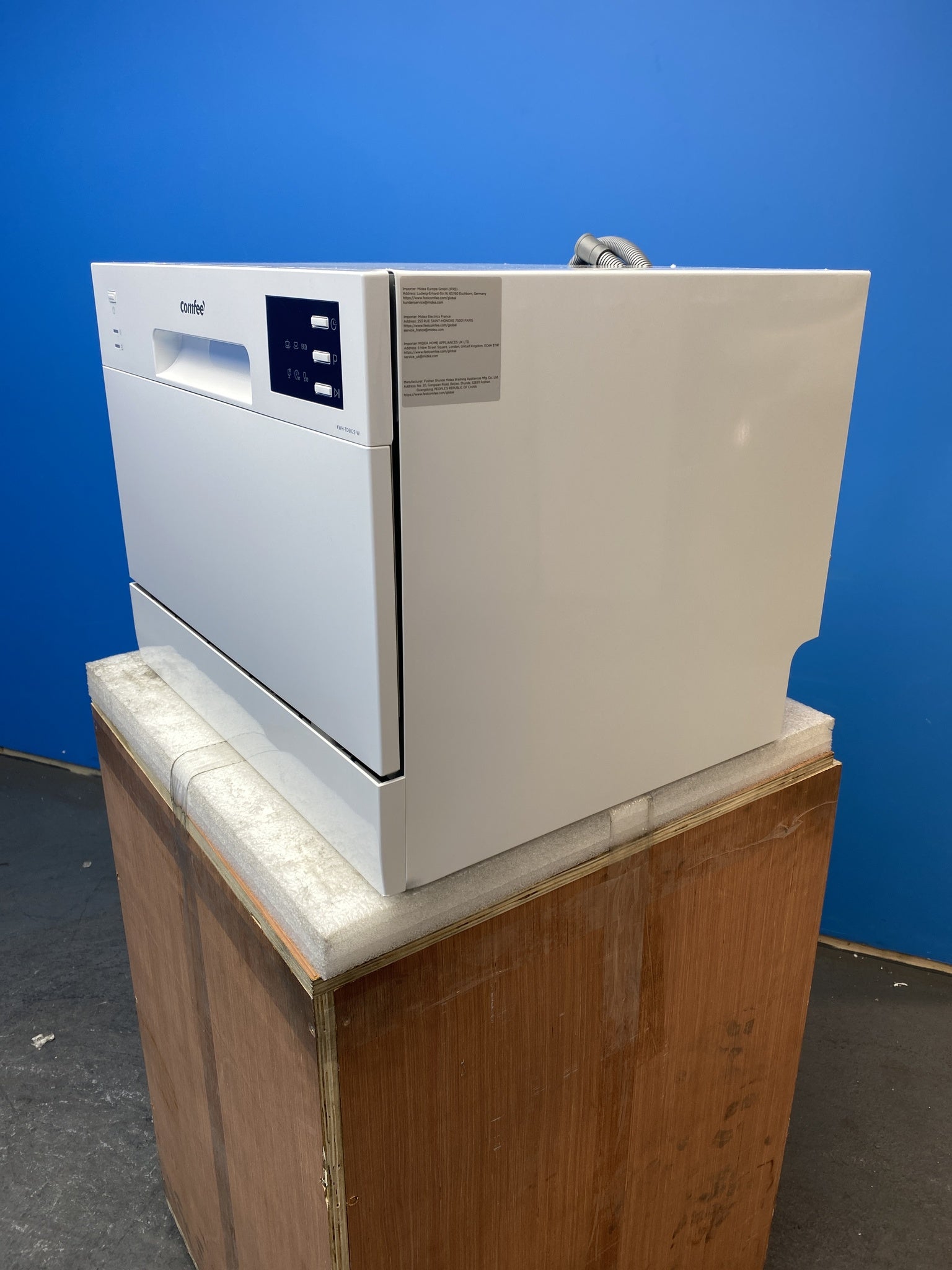 COMFEE' KWH-TD602E-W 6 Place Setting Countertop Dishwasher