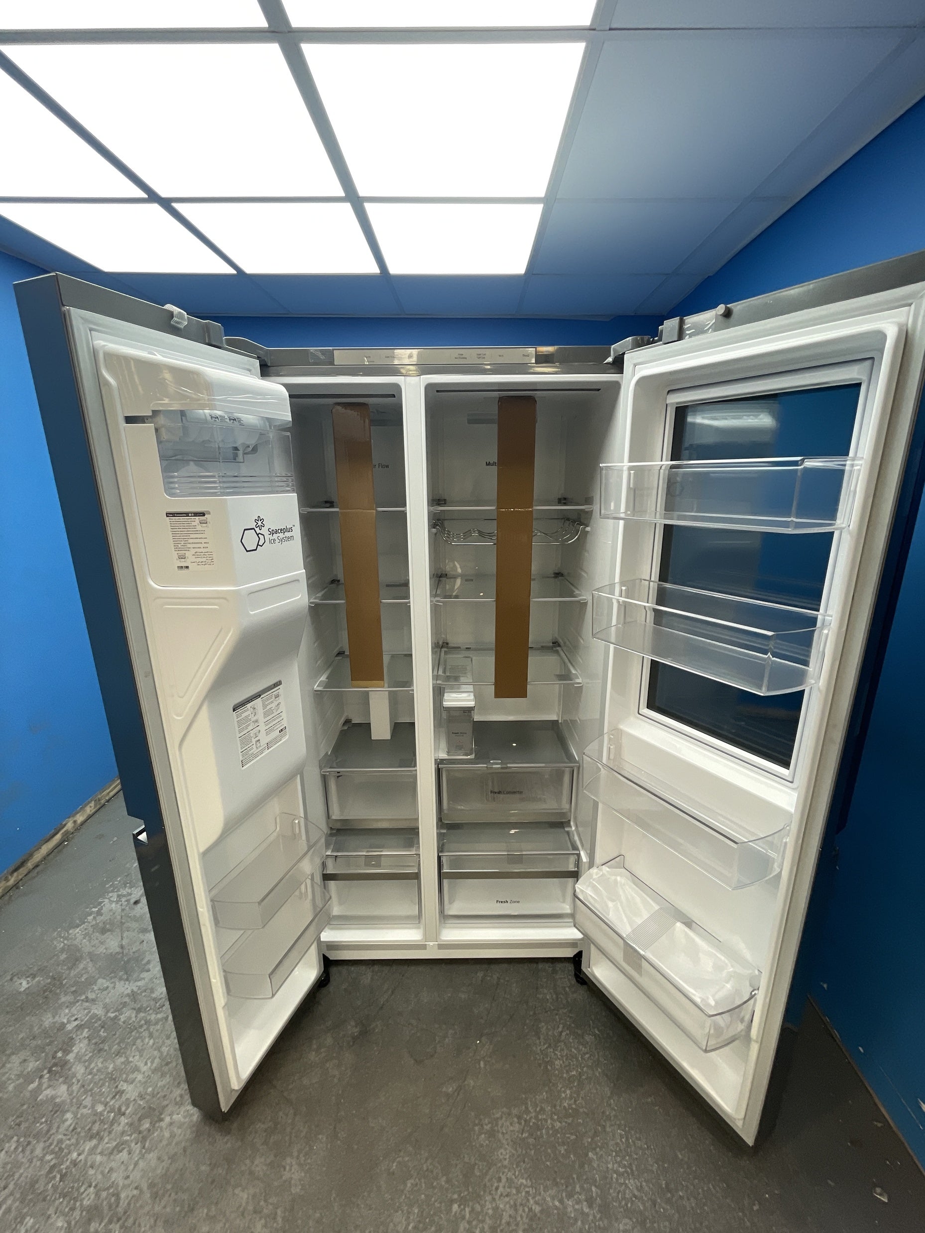 #GRC-163-166 - LG GSXE81PYBD InstaView American Style Fridge Freezer