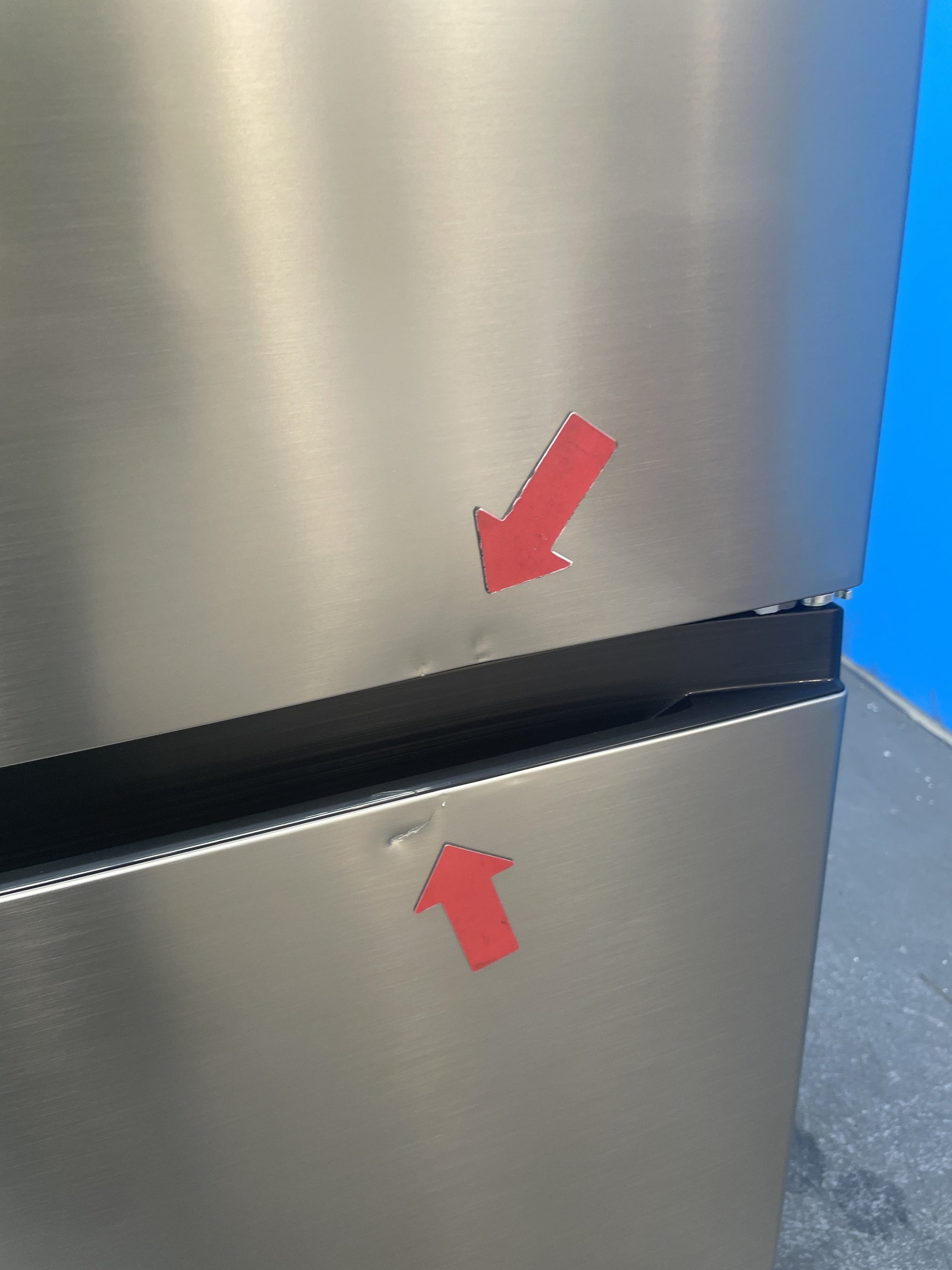 #GRC-163-163 - Hisense RB395N4BCE 304 Litre Combi Fridge Freezer