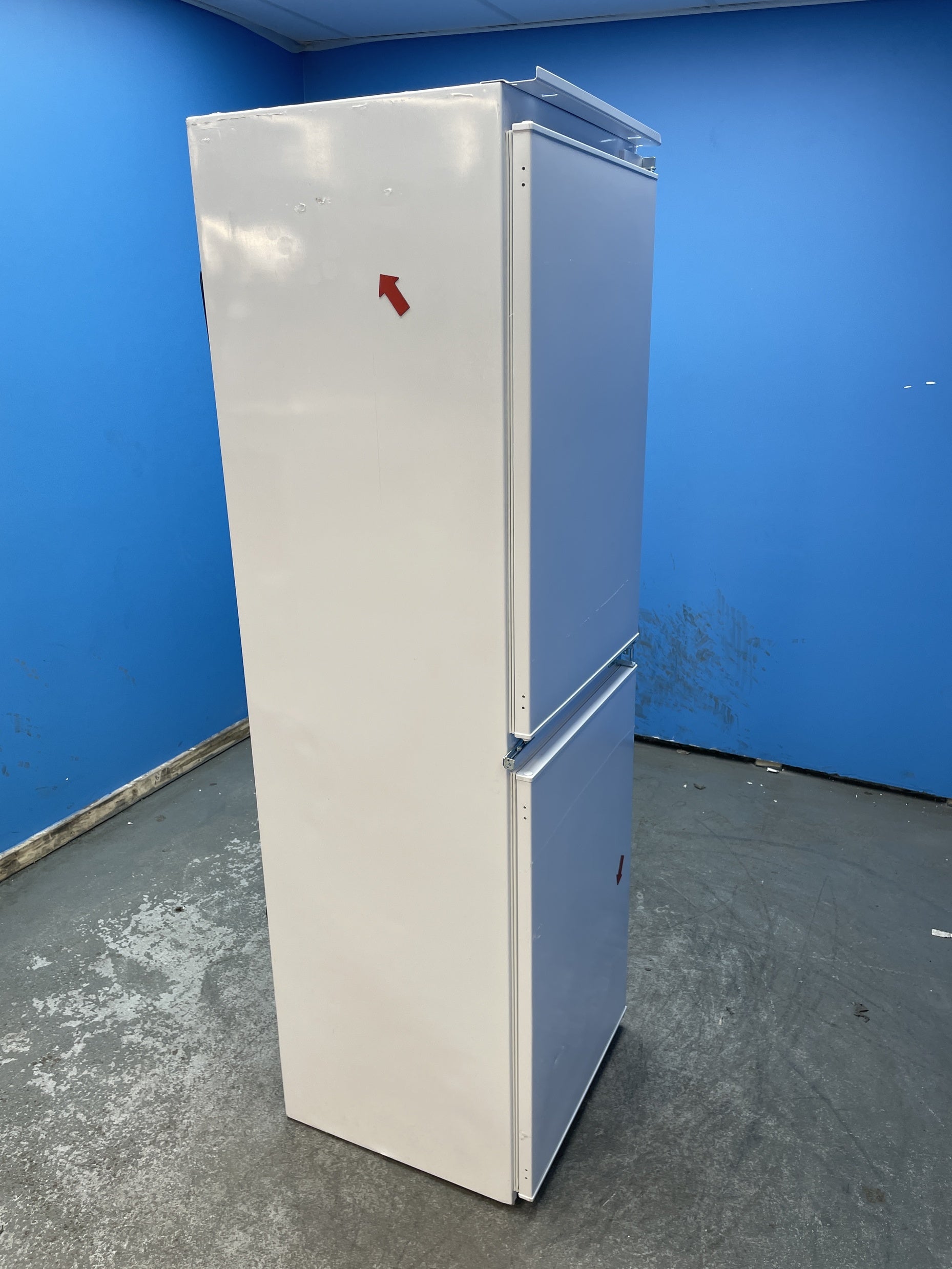 #GRC-154-889 - Candy CB50S518FK Integrated 50/50 Fridge Freezer