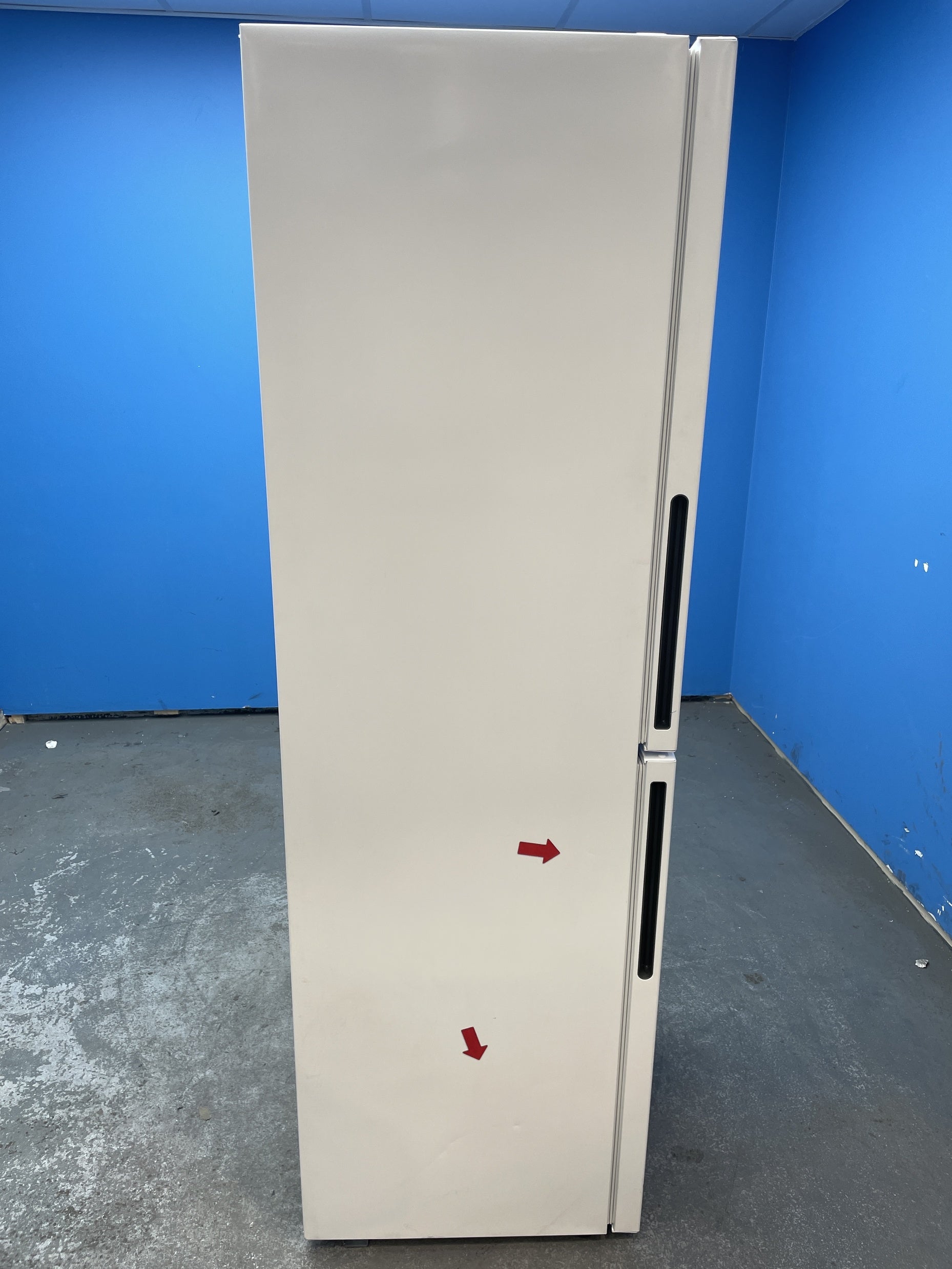 #GRC-154-292 - Hoover HVT3CLECKIHW 235 Litre Combi Fridge Freezer