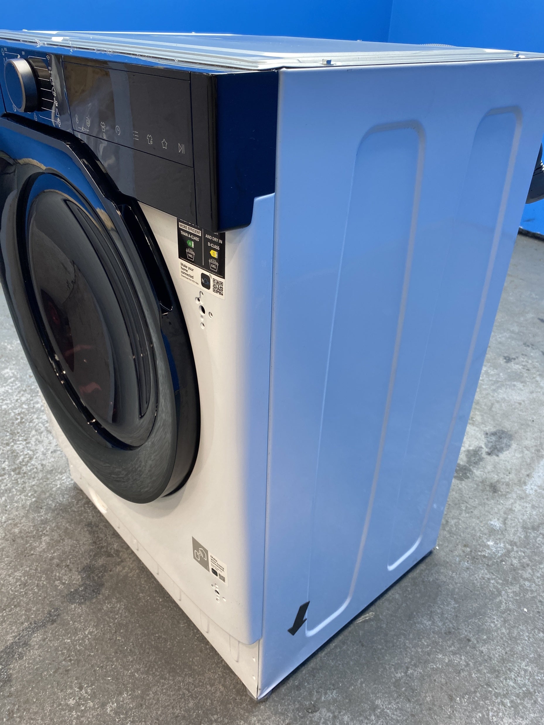 #GRC-156-861 - Haier Series 6 BHA6S696M6DB9-80 9/6kg 1600rpm Integrated Washer Dryer
