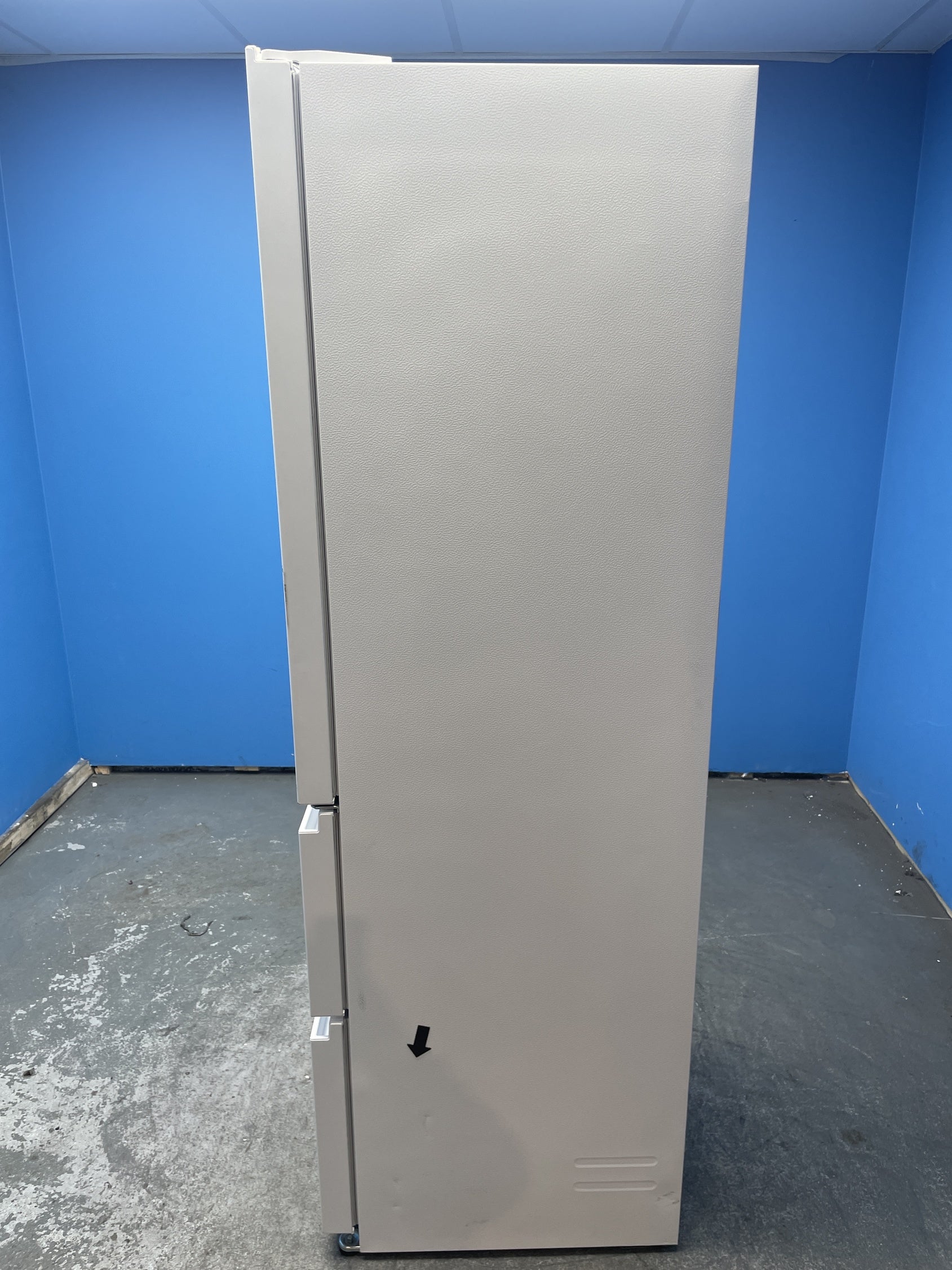 #GRC-145-088 - Haier 3D 55 Series 3 HTR3518ENMWK 60/40 Fridge Freezer