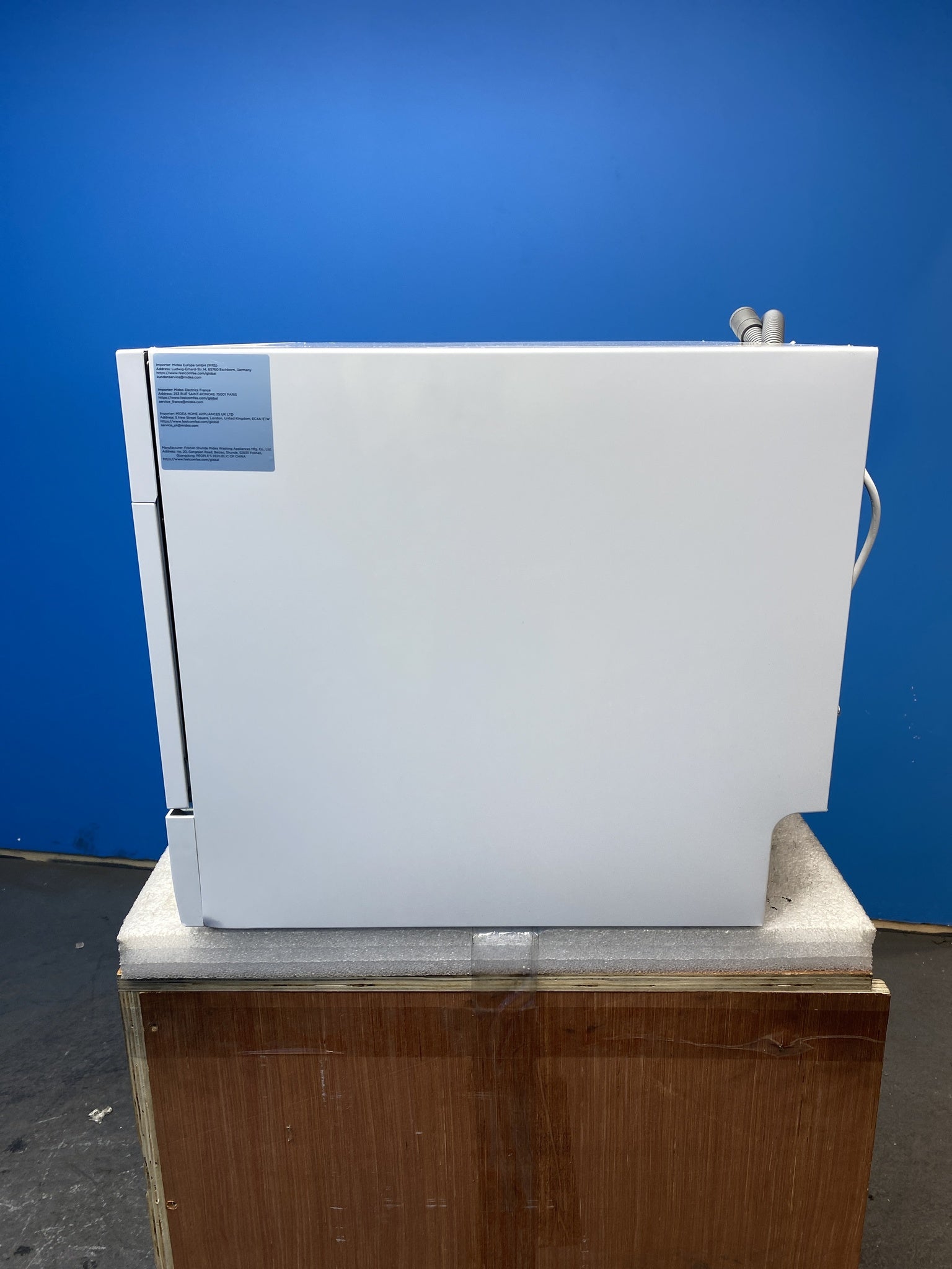 COMFEE' KWH-TD602E-W 6 Place Setting Countertop Dishwasher