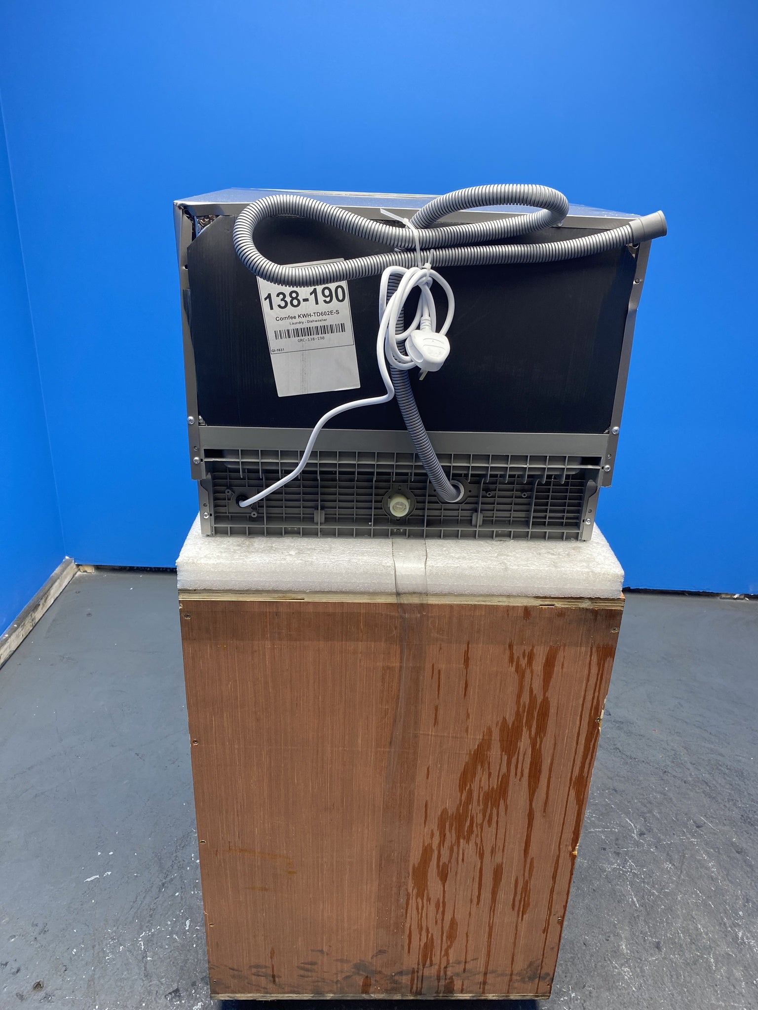 COMFEE' KWH-TD602E-S 6 Place Setting Countertop Dishwasher