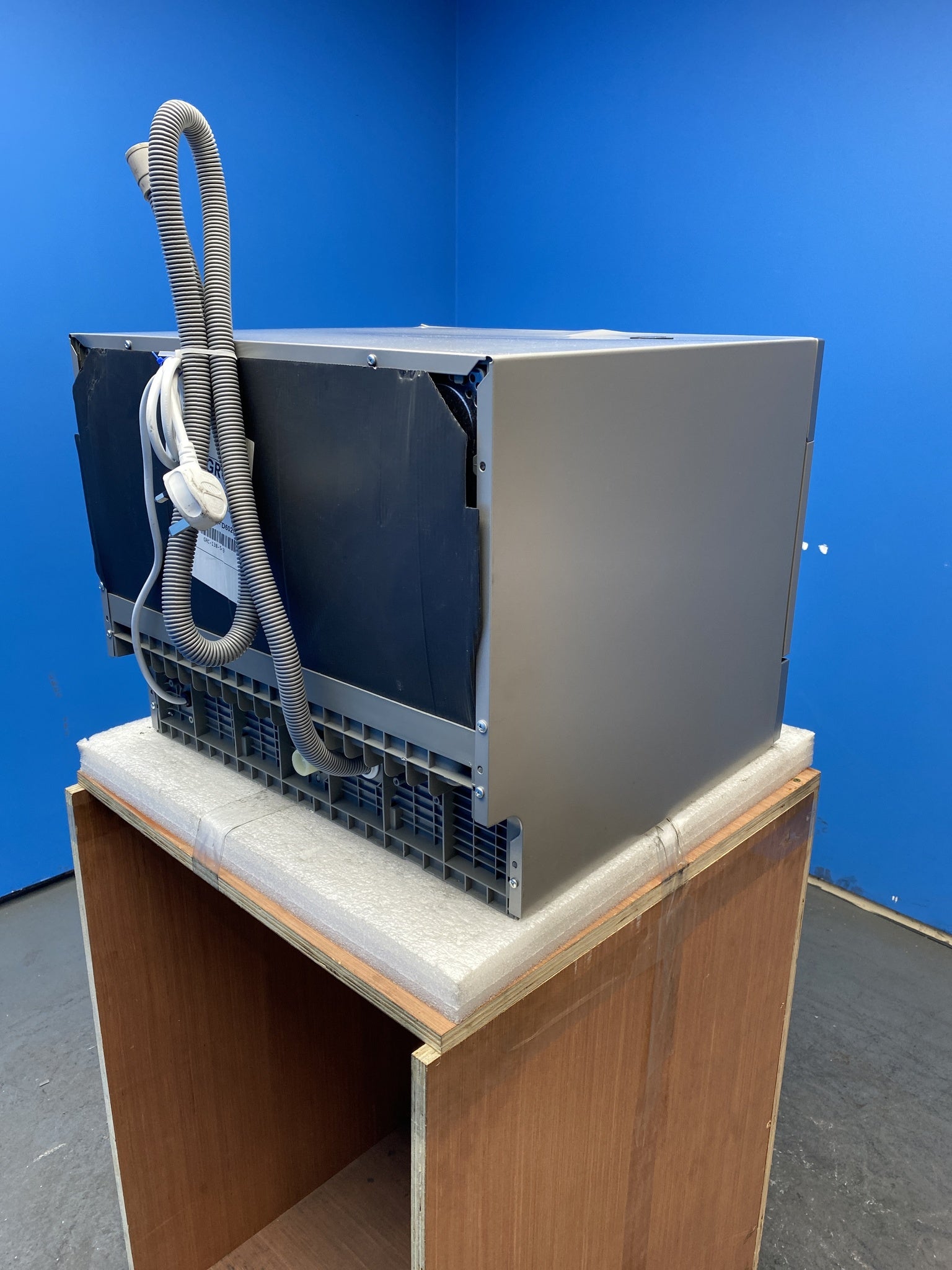 COMFEE' KWH-TD602E-S 6 Place Setting Countertop Dishwasher