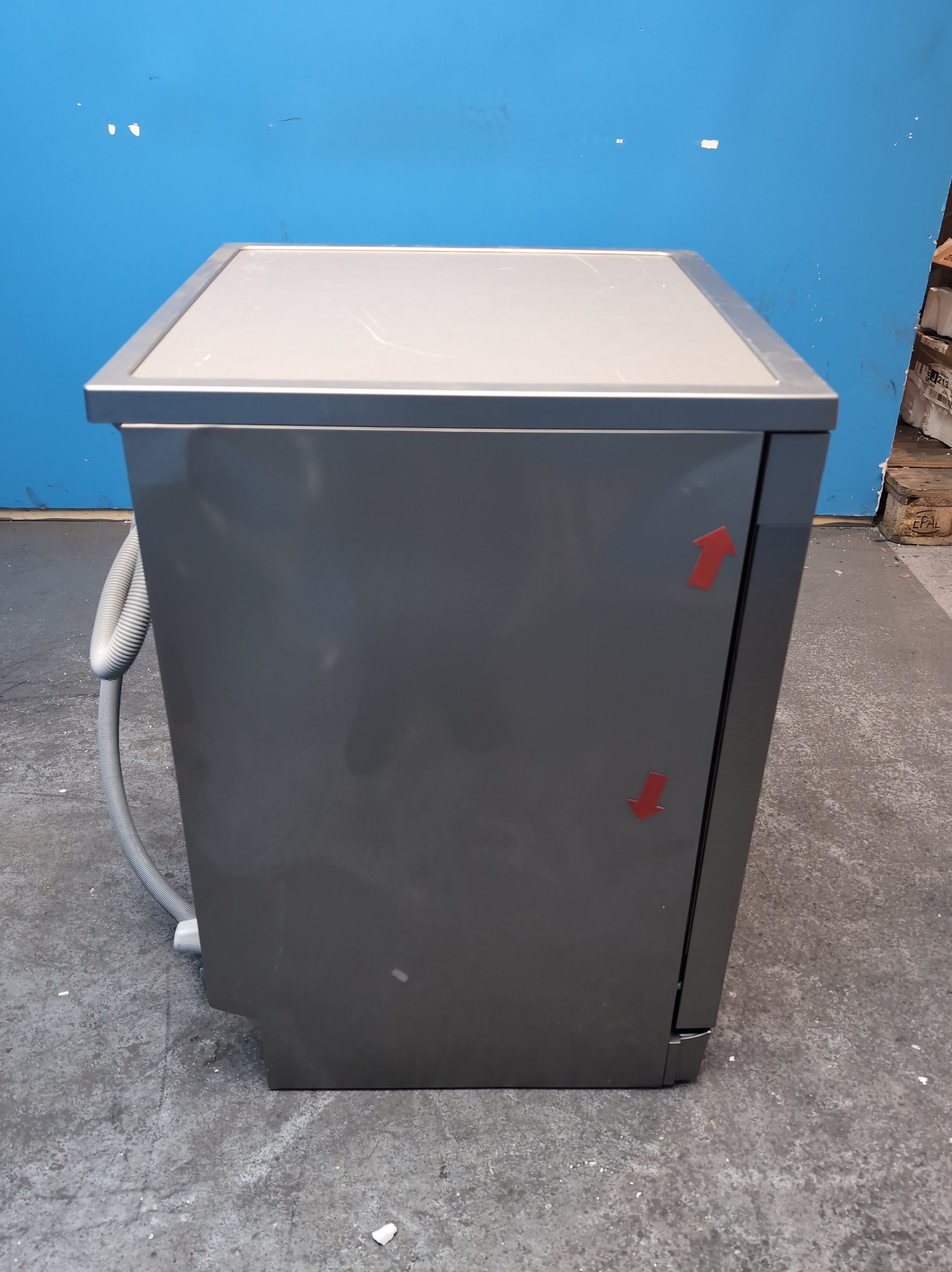 #GRC-163-601 - Samsung 13 Place Setting Freestanding Dishwasher – WaterJet Clean, WiFi Connected, Silver
