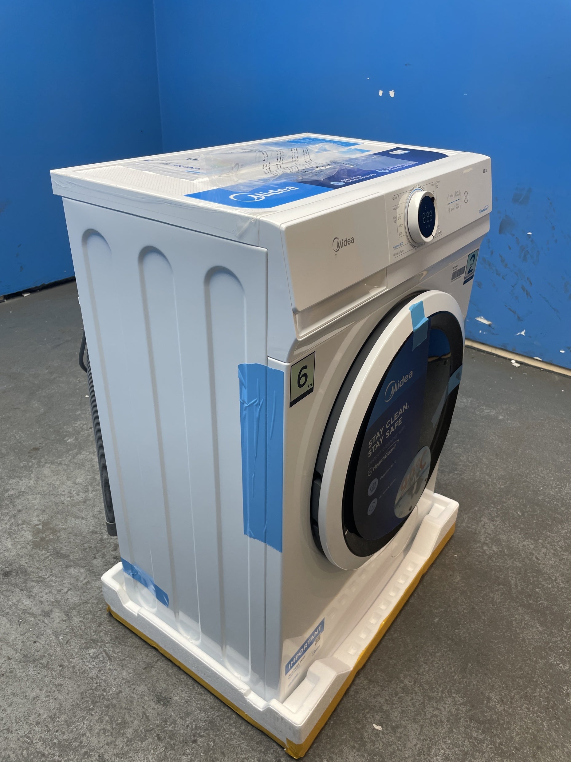 #GRC-159-945 - Midea MF100W60 6kg 1000 Spin Washing Machine with Lunar Dial