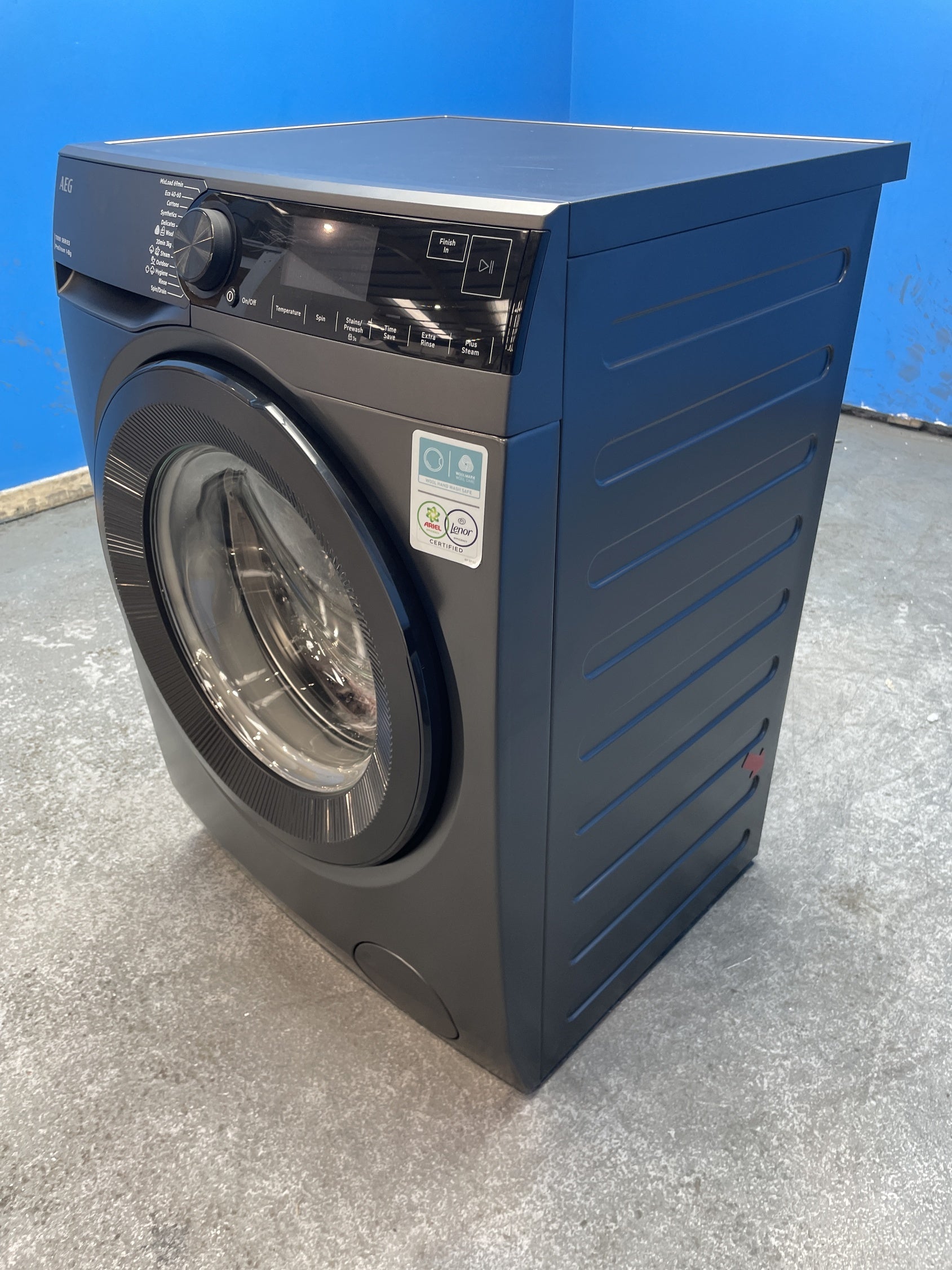 #GRC-156-023 - AEG 7000 ProSteam LFSR7484U4B 8kg 1400rpm Washing Machine