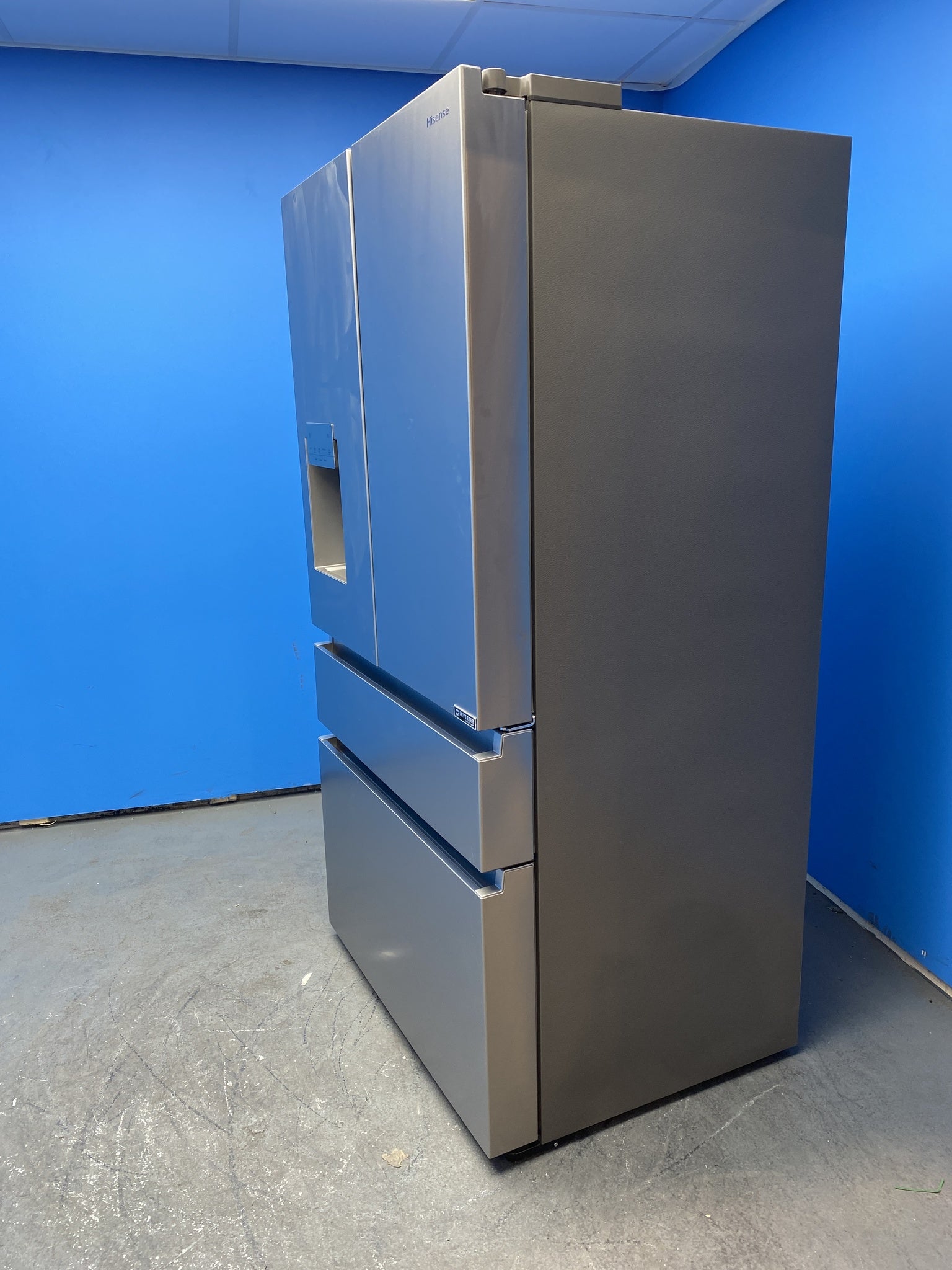 Hisense RF728N4SASE 560 Litre French Door Fridge Freezer