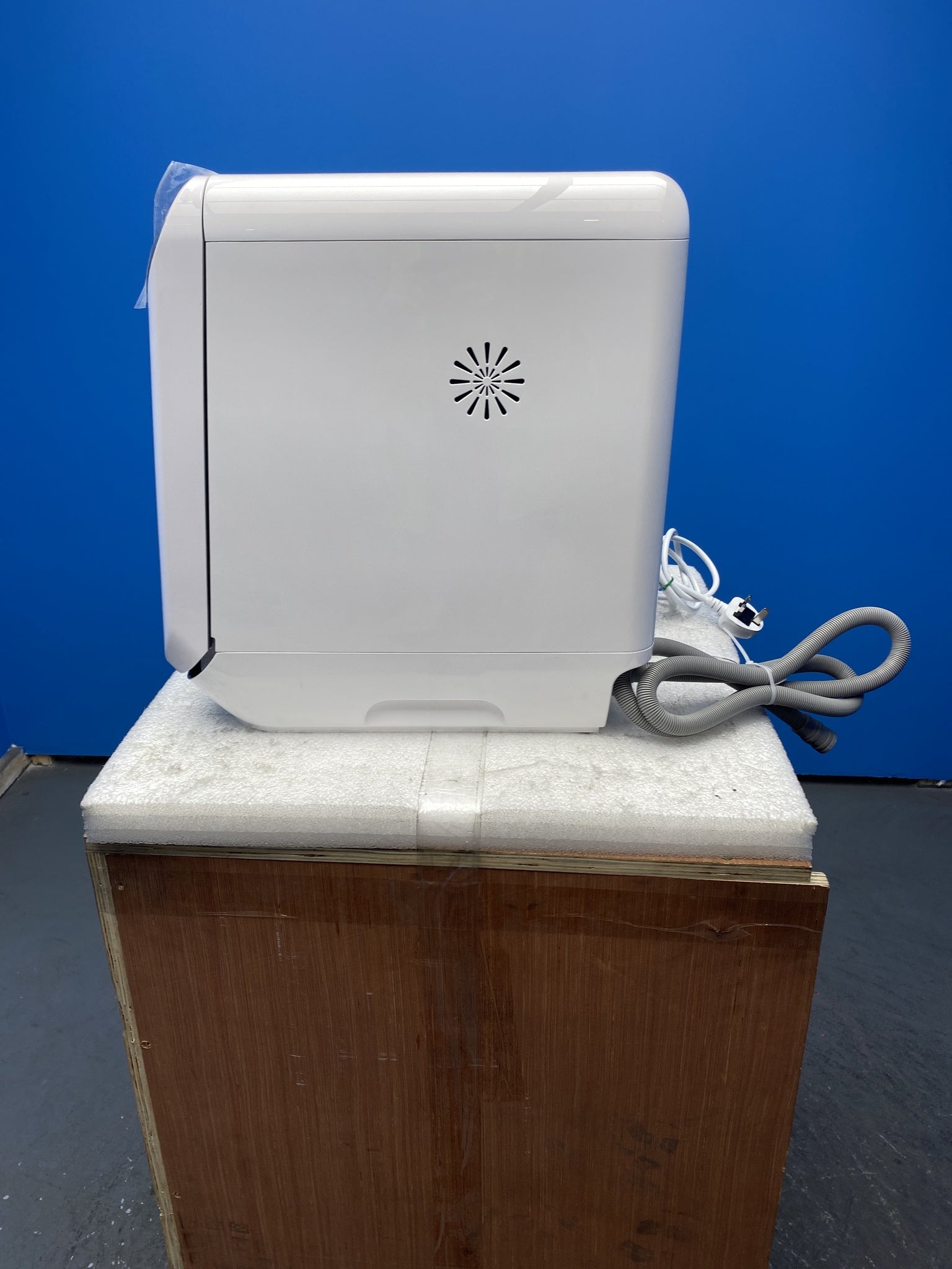 COMFEE' CDWMT305W Mini Plus Tabletop Dishwasher