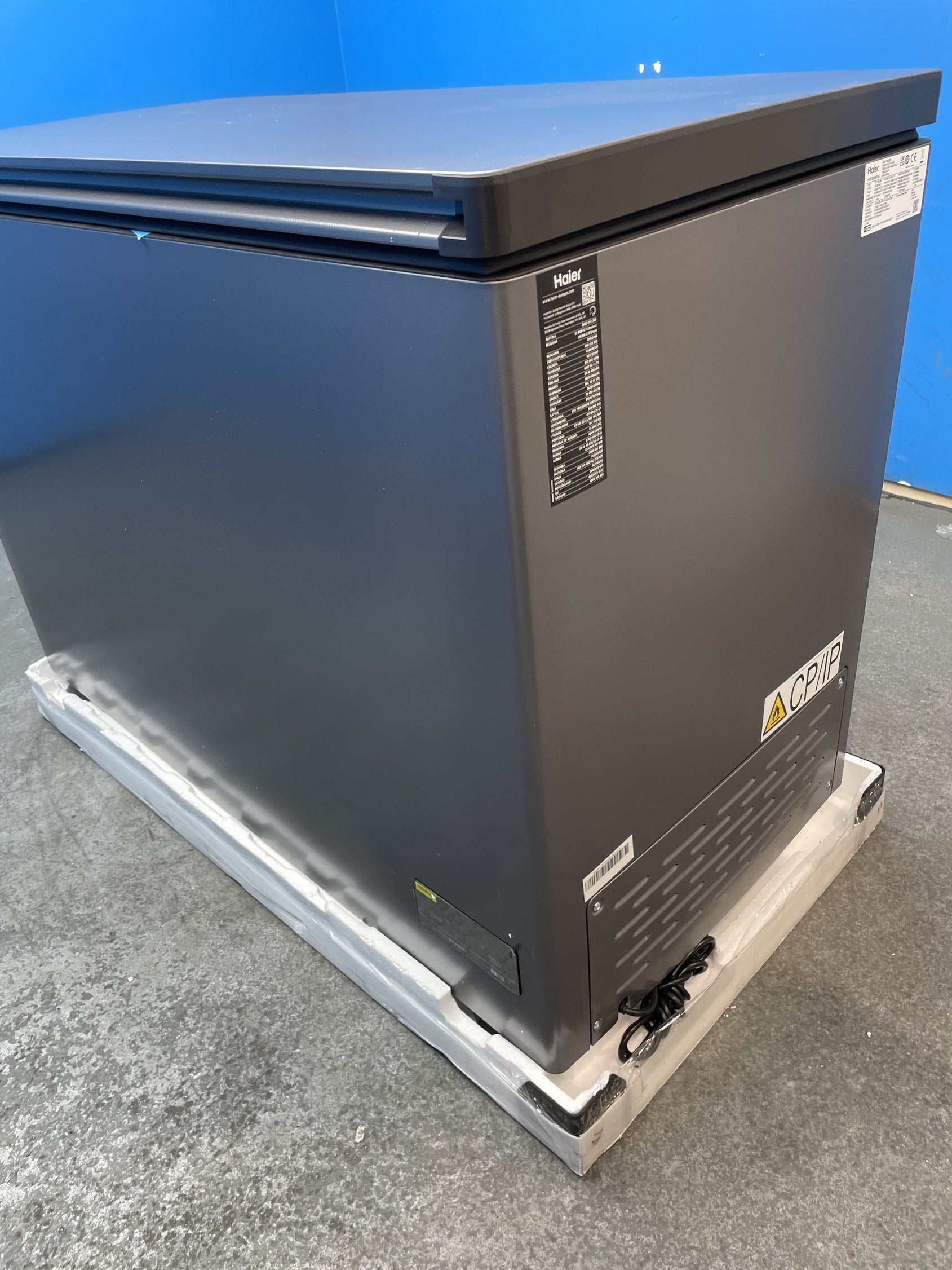 #GRC-156-906 - Haier HCE300NFEK Series 7 Total No Frost Chest Freezer