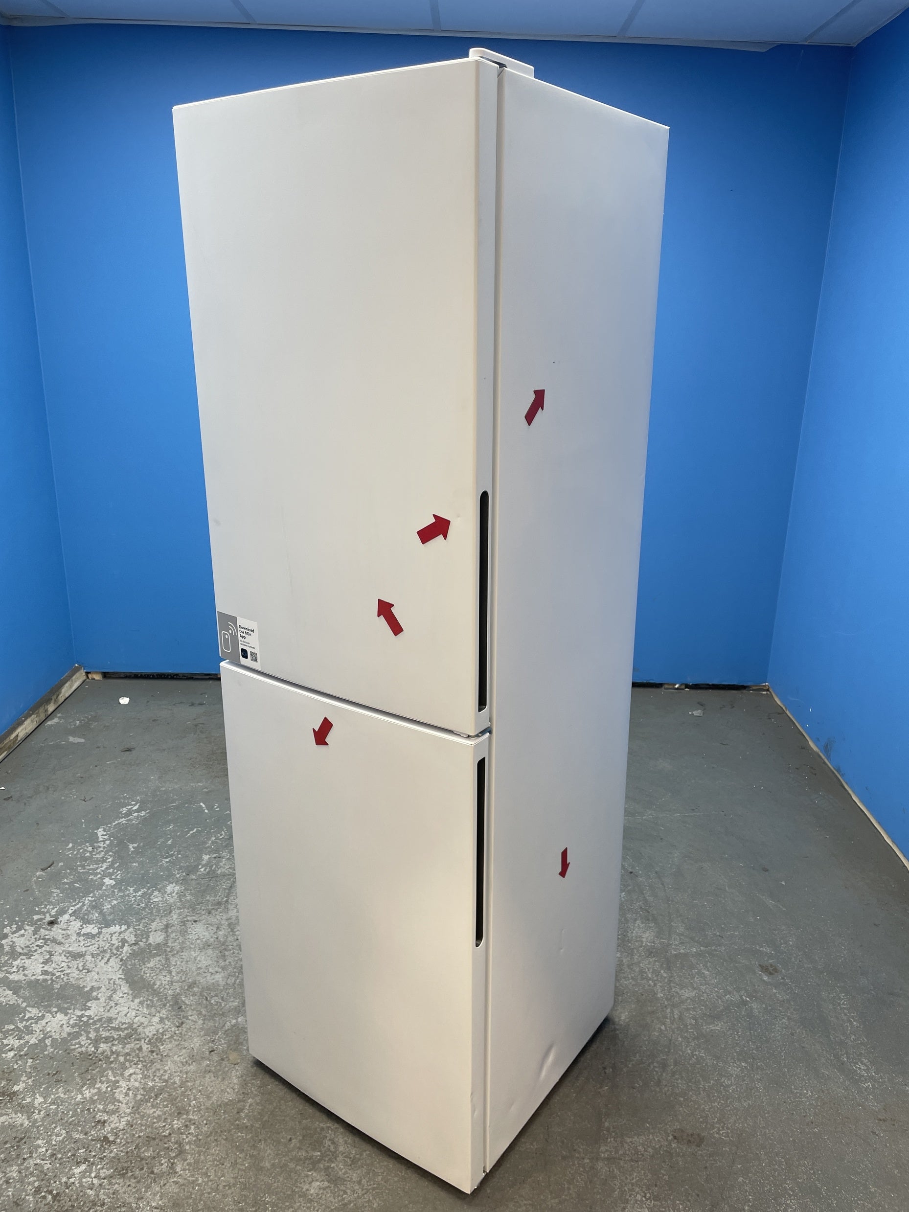 #GRC-154-292 - Hoover HVT3CLECKIHW 235 Litre Combi Fridge Freezer