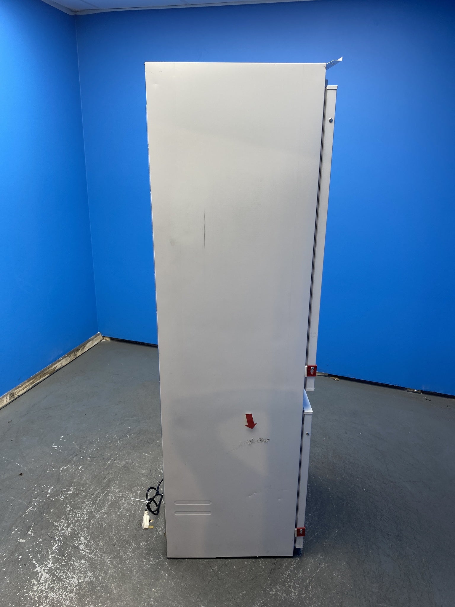 Hoover HONBQL3518EVK Integrated 268 Litre Low Frost Fridge Freezer