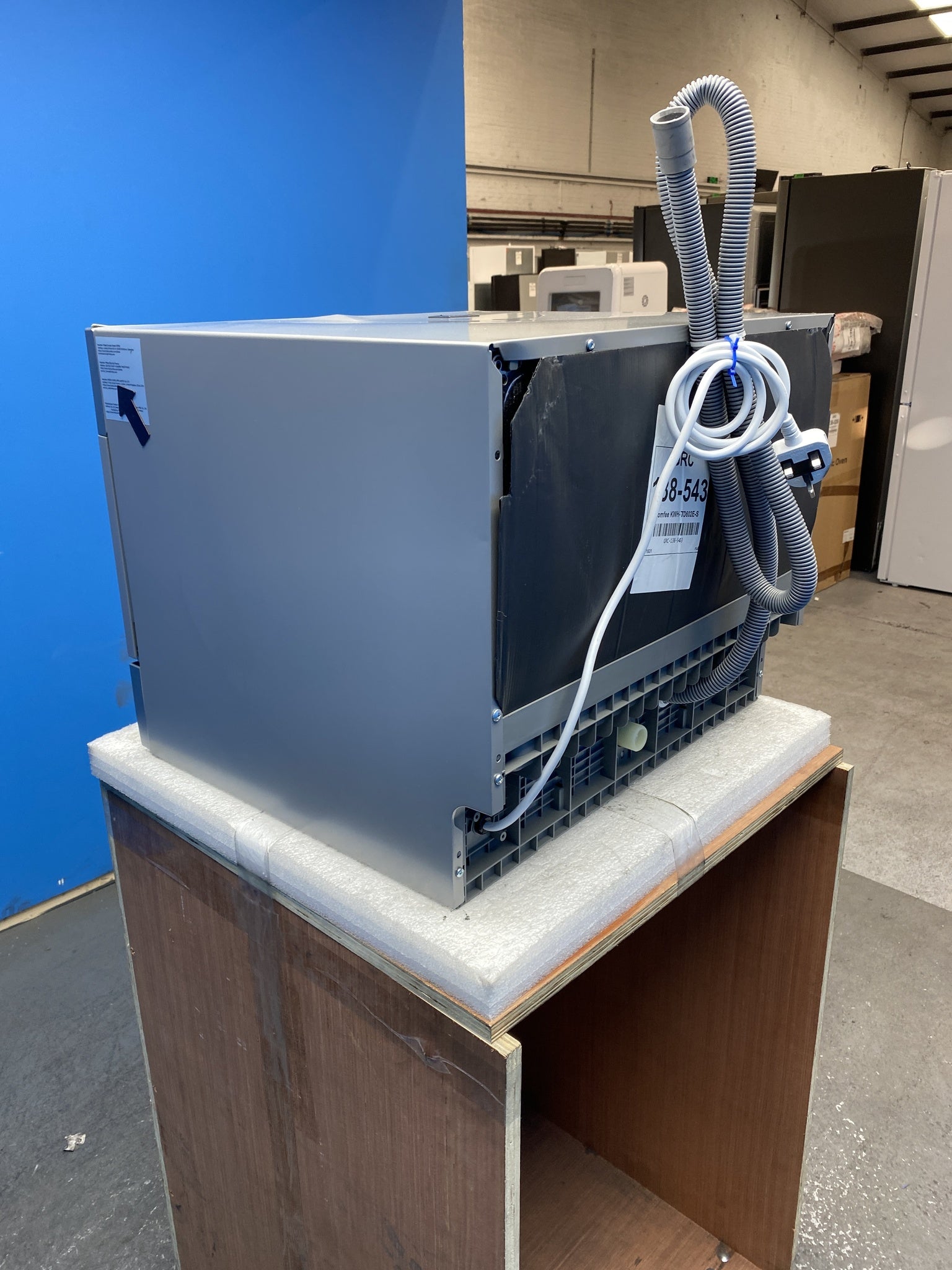 COMFEE' KWH-TD602E-S 6 Place Setting Countertop Dishwasher