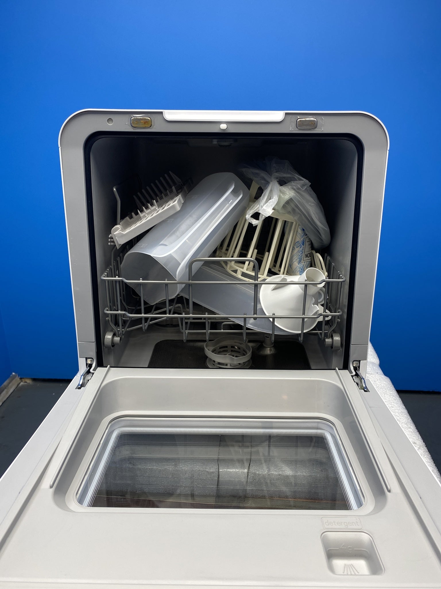 COMFEE' CDWMT305W Mini Plus Tabletop Dishwasher