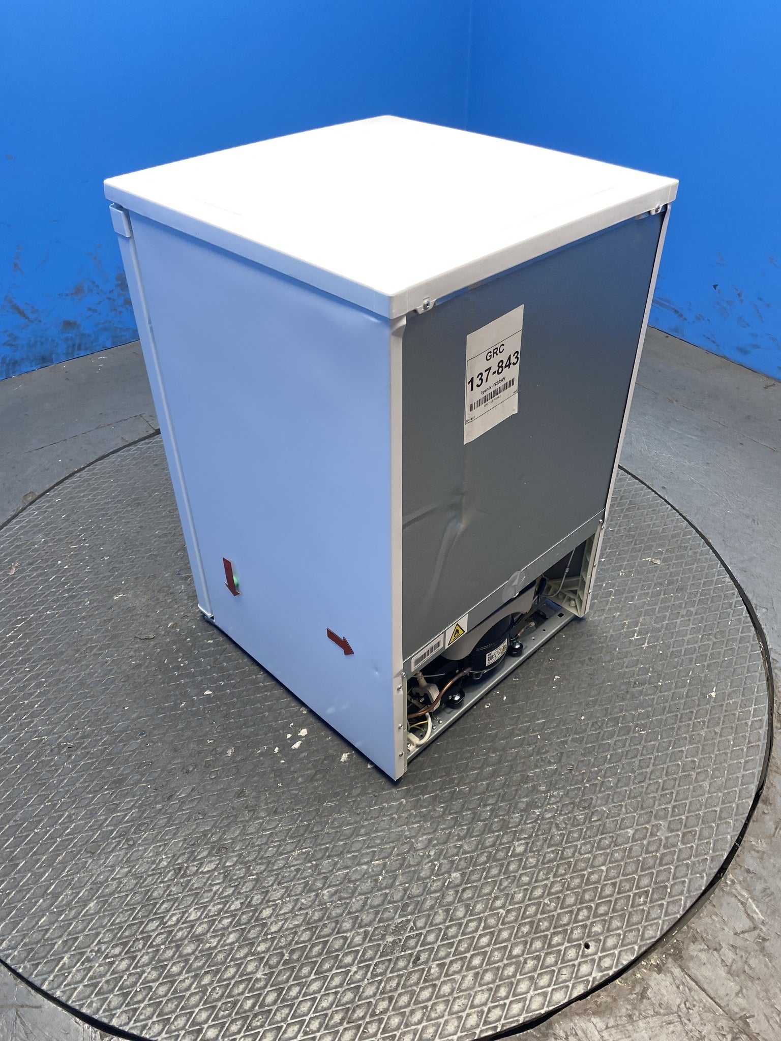 Igenix IG255W 136 Litre Under Counter Fridge