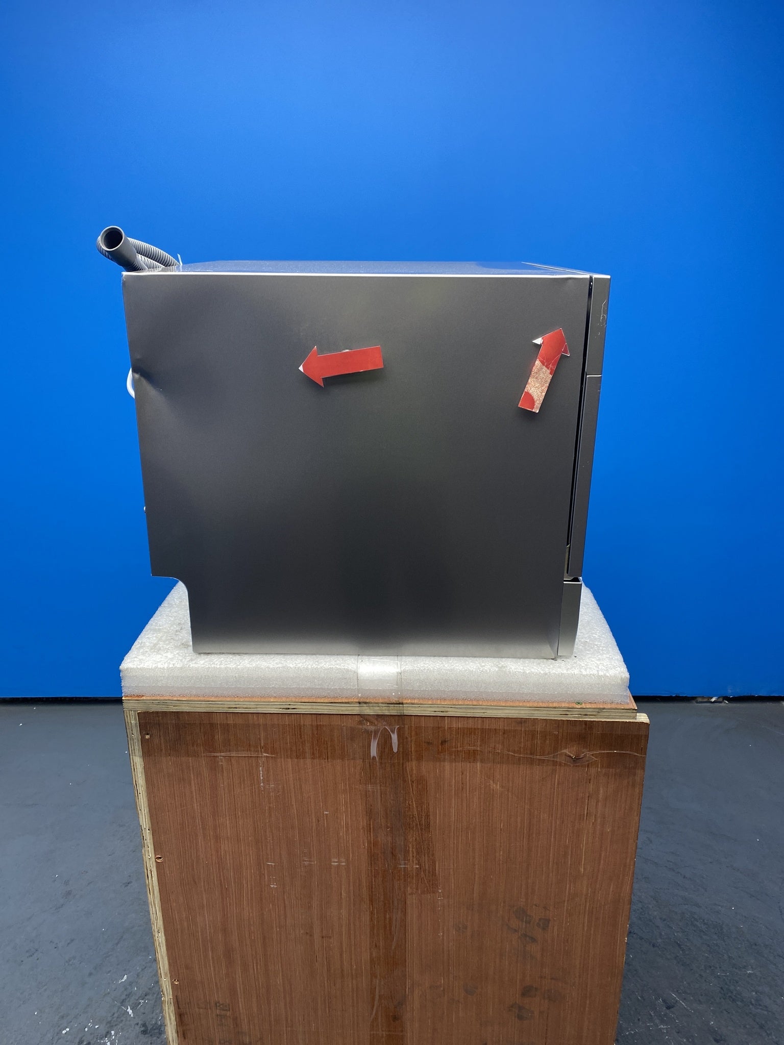 COMFEE' KWH-TD602E-S 6 Place Setting Countertop Dishwasher