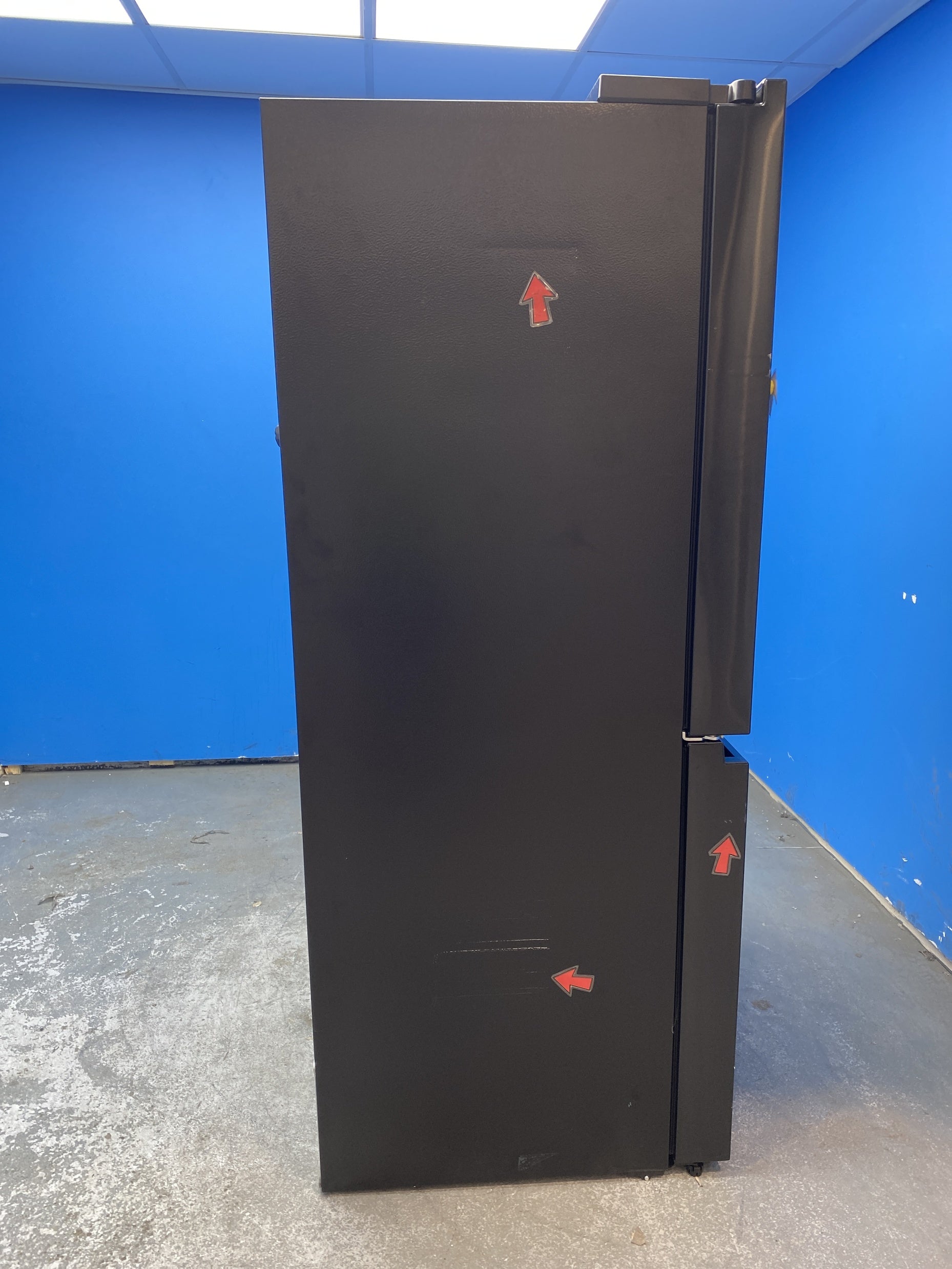 #GRC-143-639 - Hisense PureFlat RQ760N4IFE American Style Fridge Freezer
