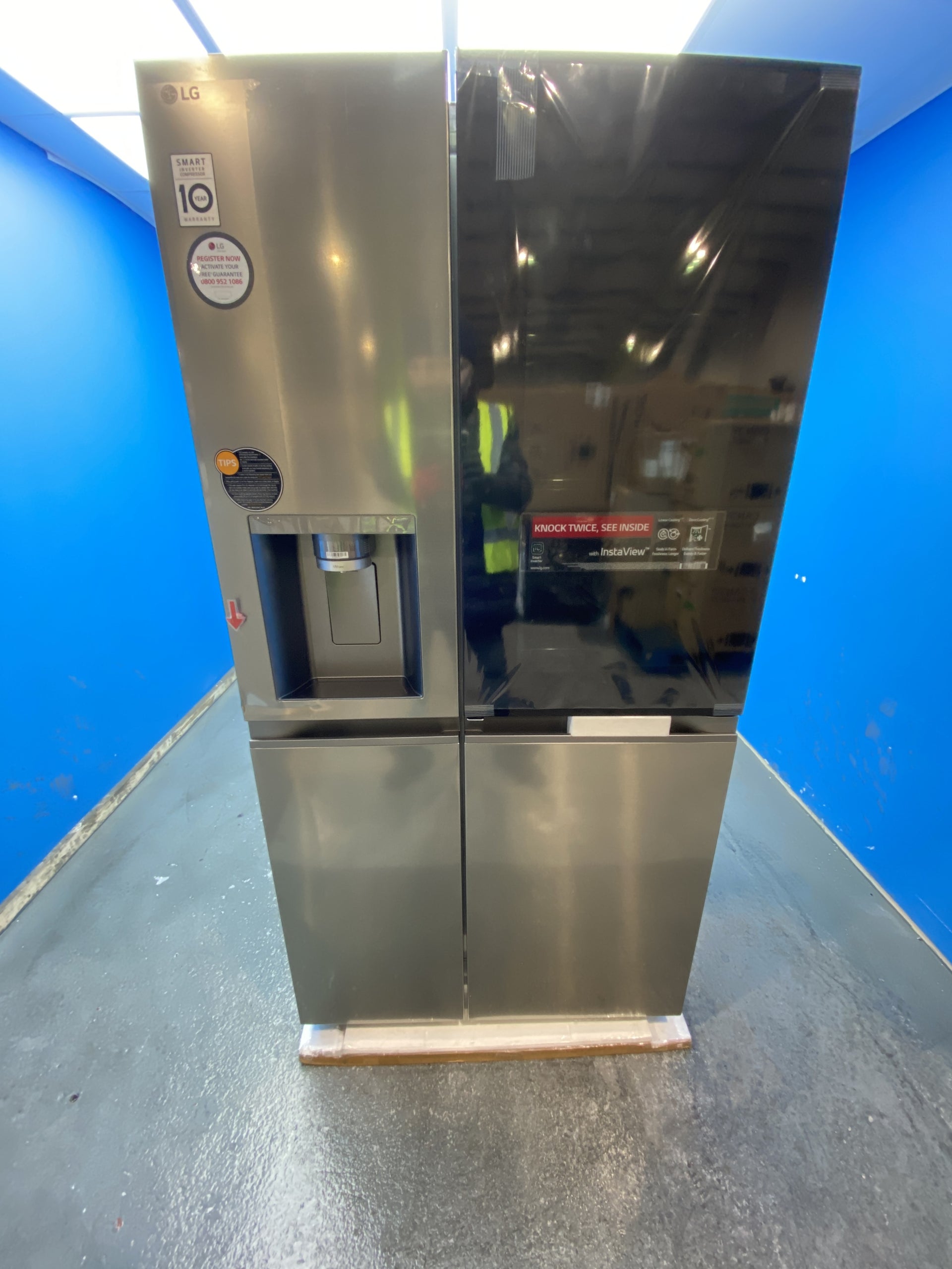 LG GSXE81PYBD InstaView American Style Fridge Freezer