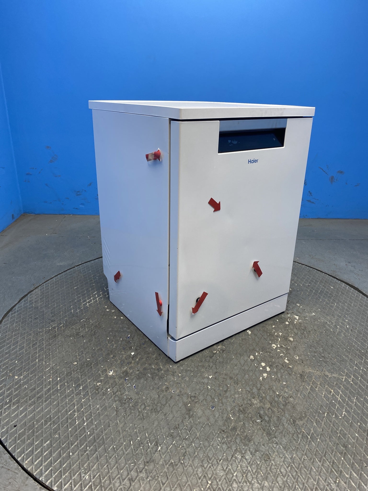 Haier XF5C4M1W I-Pro Series 3 15 Place Setting Dishwasher