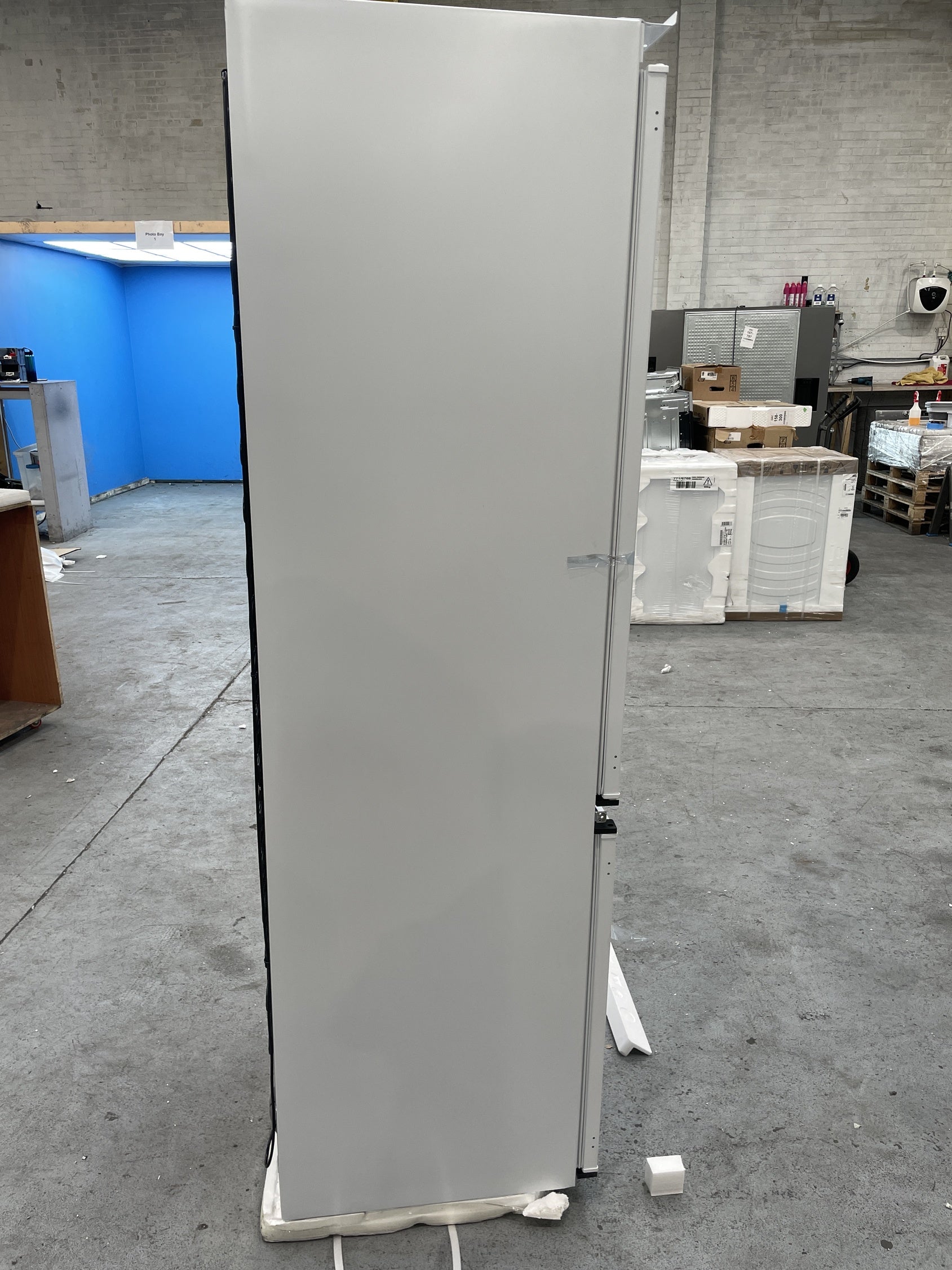 #GRC-157-912 - Candy CBBMT18EK Integrated 244 Litre Smart Fridge Freezer