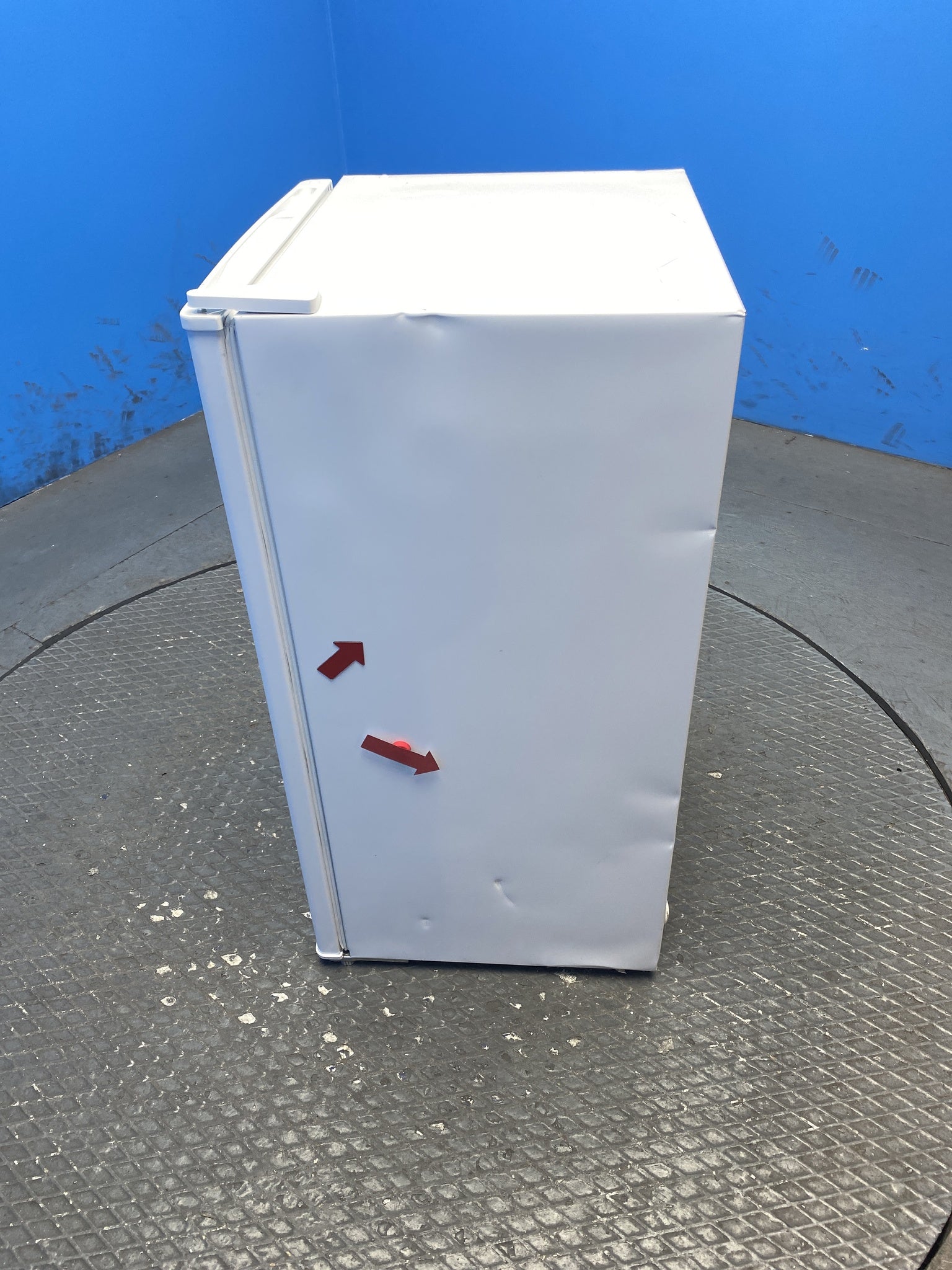 Statesman UC47LFW 93 Litres Under Counter Fridge