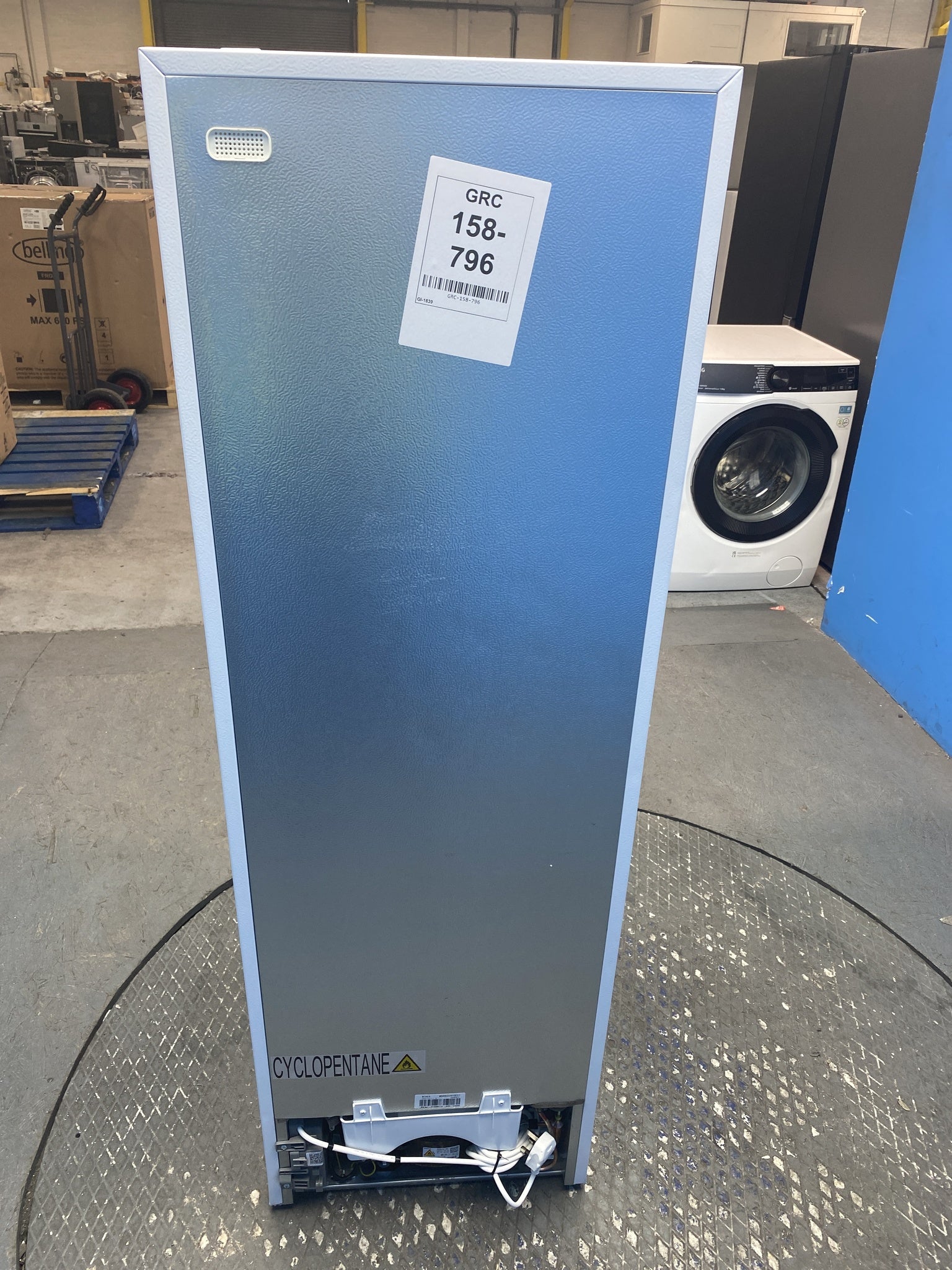 #GRC-158-796 - Midea MDRB254FGE01 173 Litre Combi Fridge Freezer