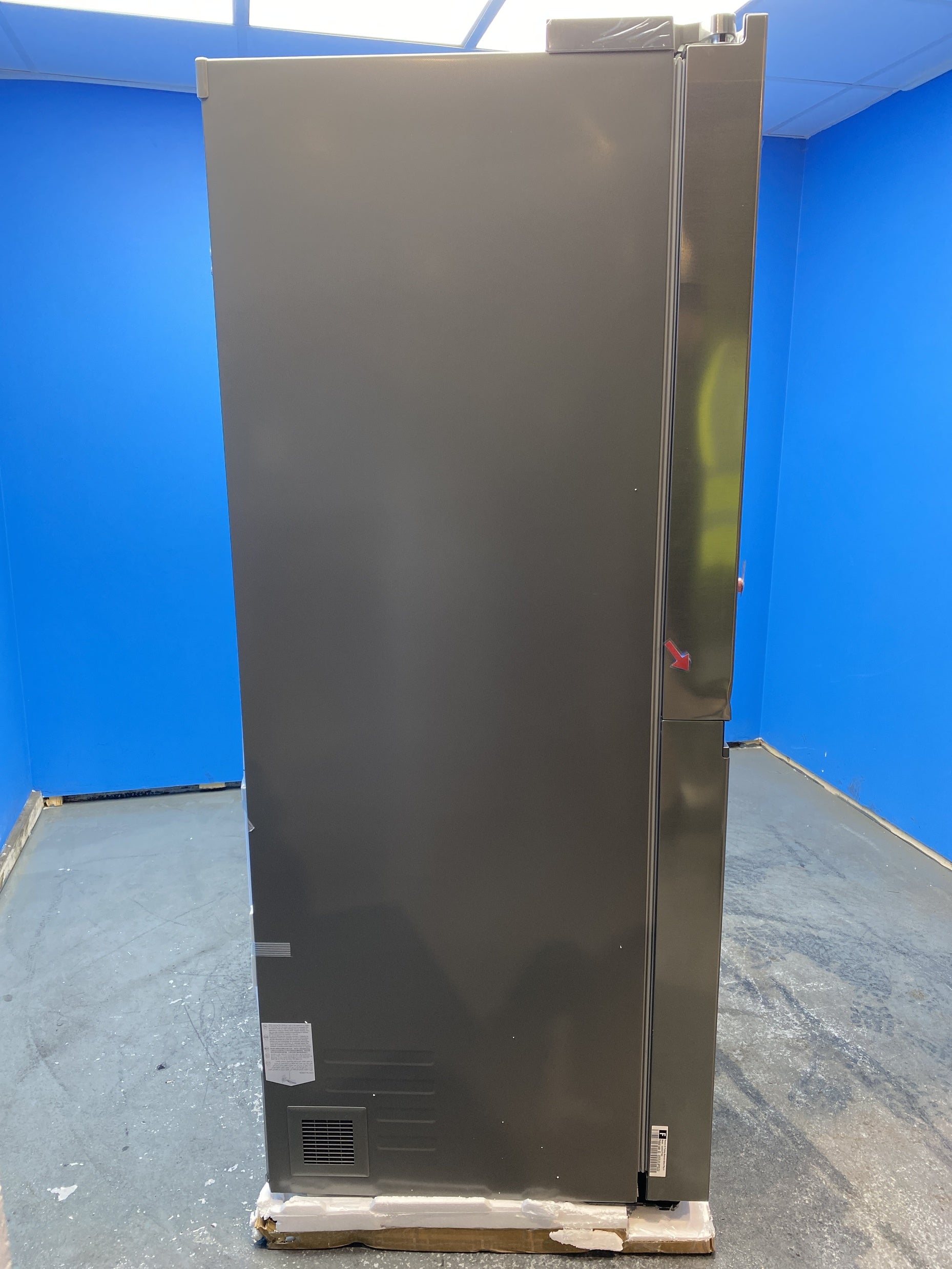 LG GSXE81PYBD InstaView American Style Fridge Freezer